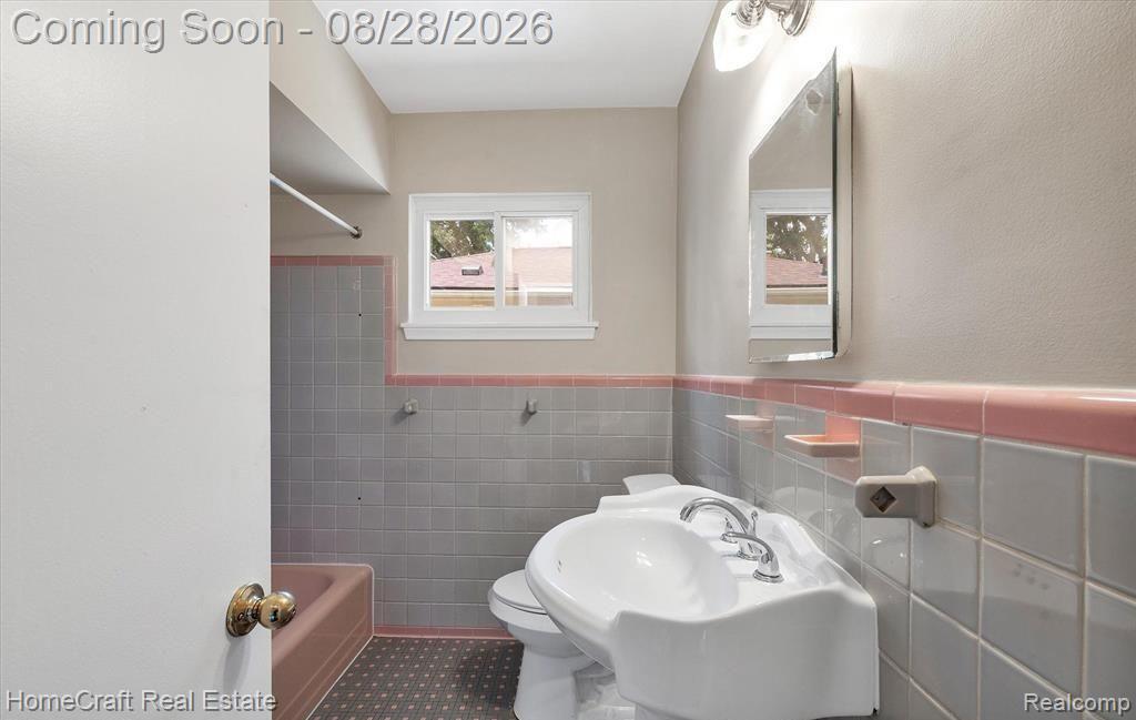 9987 Brady Property Photo 14