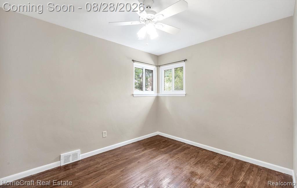 9987 Brady Property Photo 17