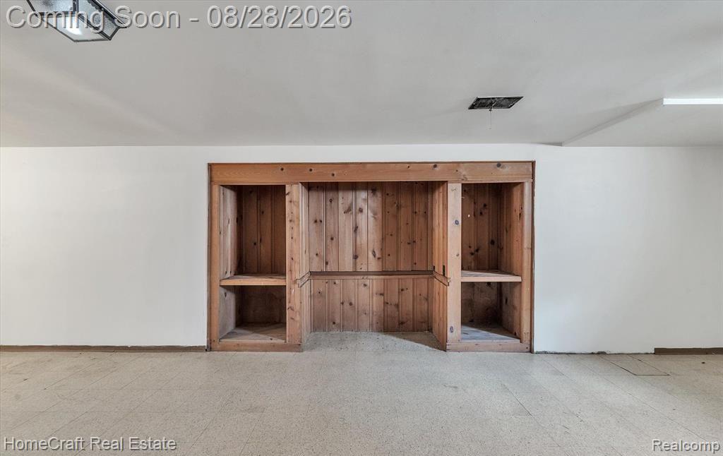 9987 Brady Property Photo 20