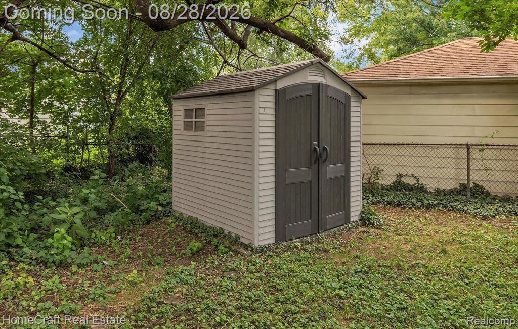 9987 Brady Property Photo 29
