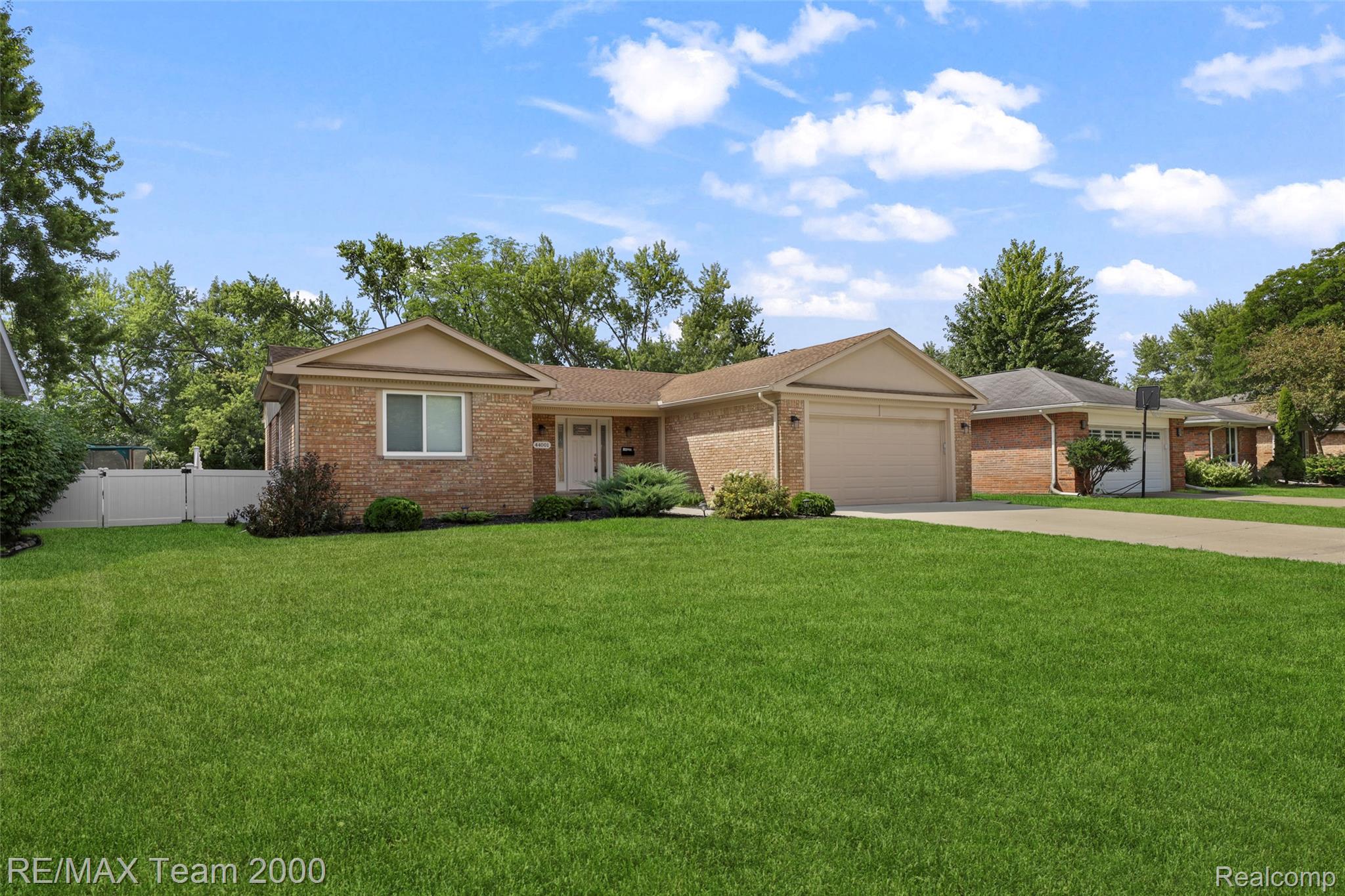 44001 S Umberland Circle Property Photo 1