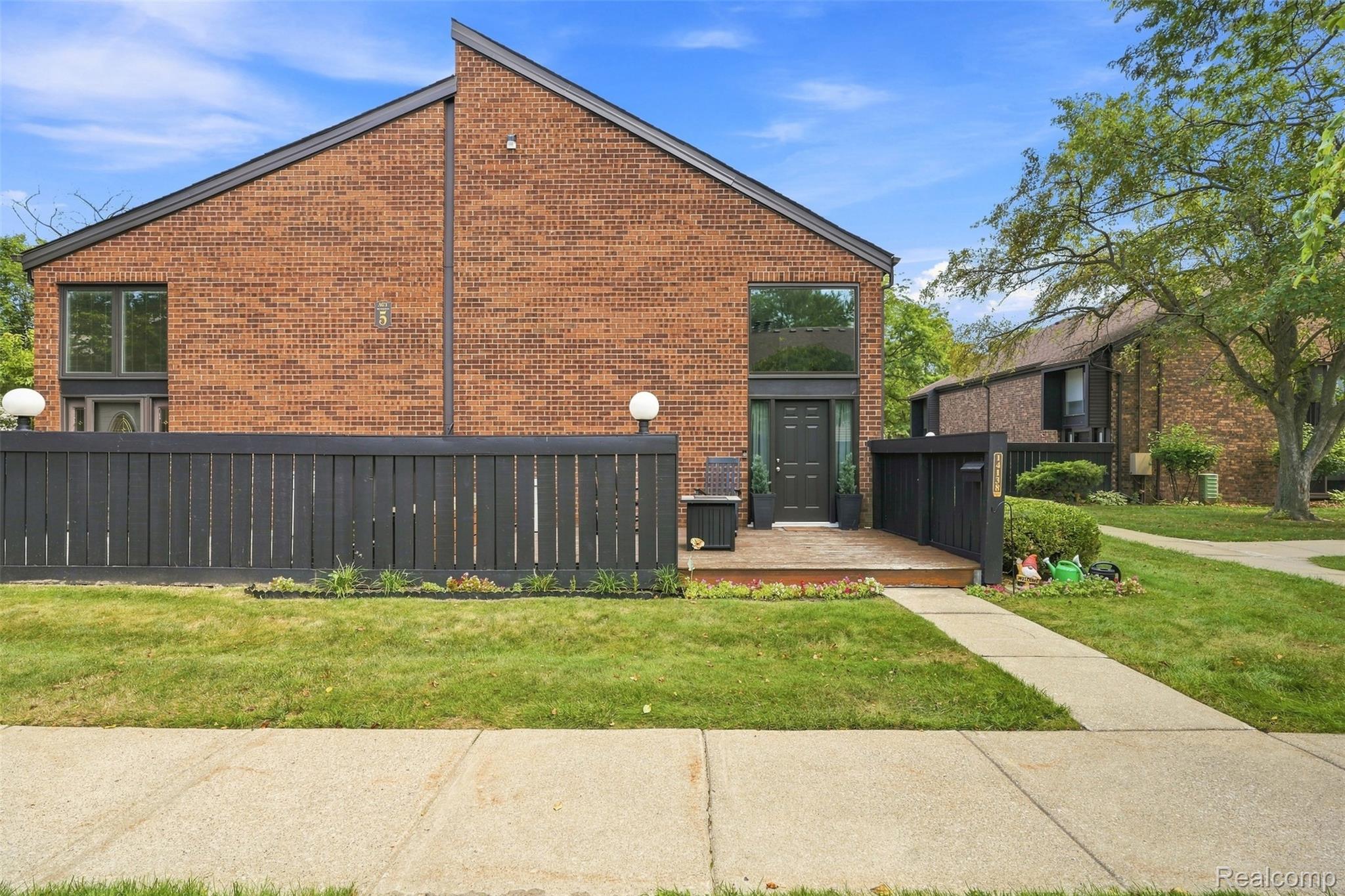 14138 Ziegler Street Property Photo 1