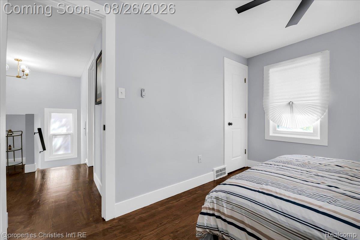 16581 Mendota Street Property Photo 27