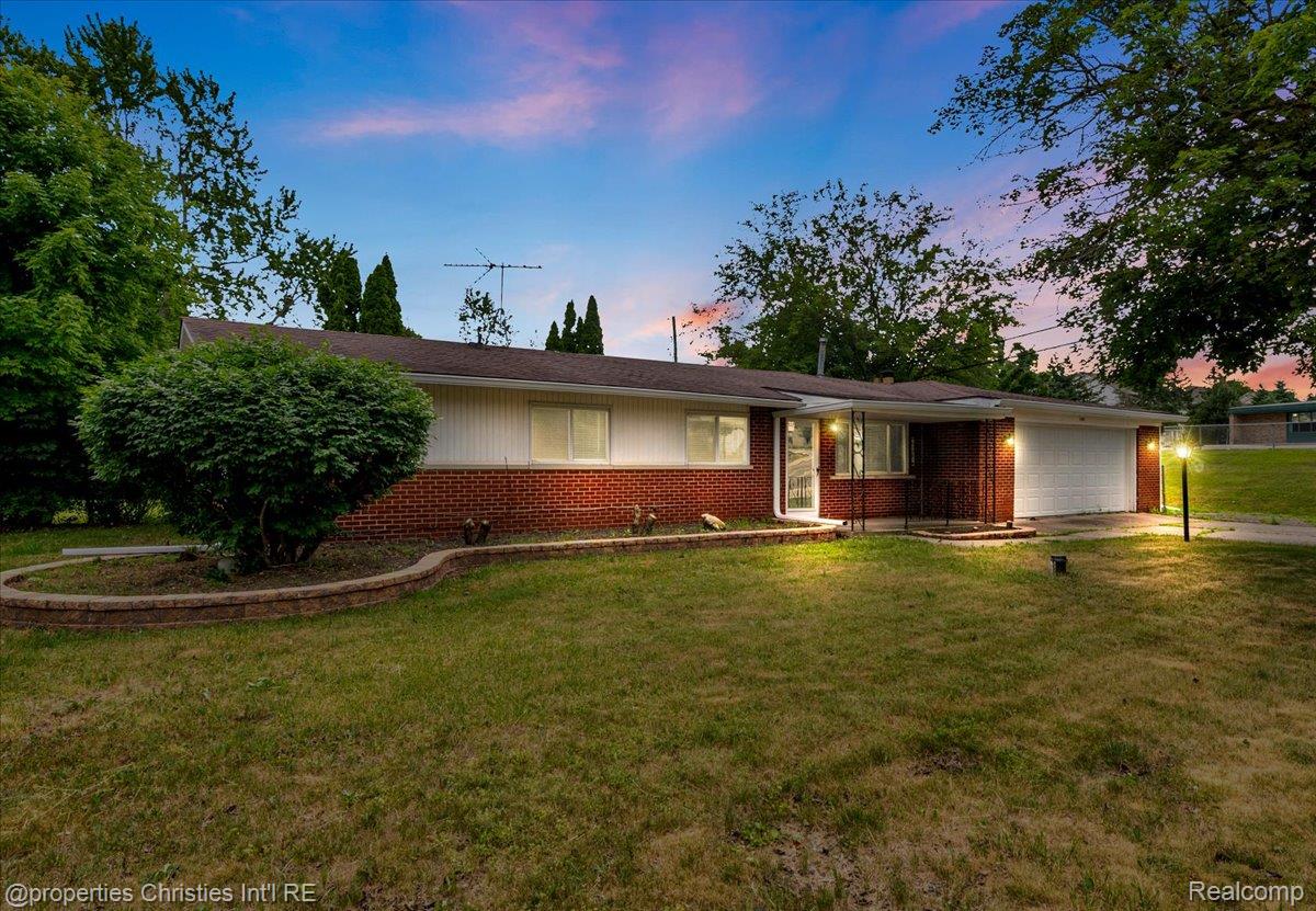 41981 Quince Drive Property Photo 1