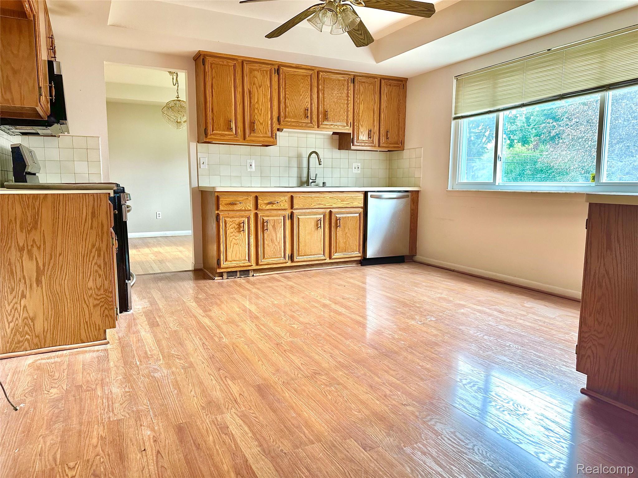 32307 Cambridge Drive Property Photo 19