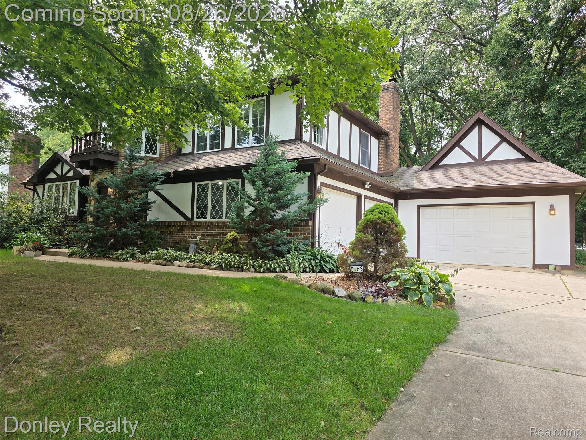 5163 Burning Tree Road Property Photo 2