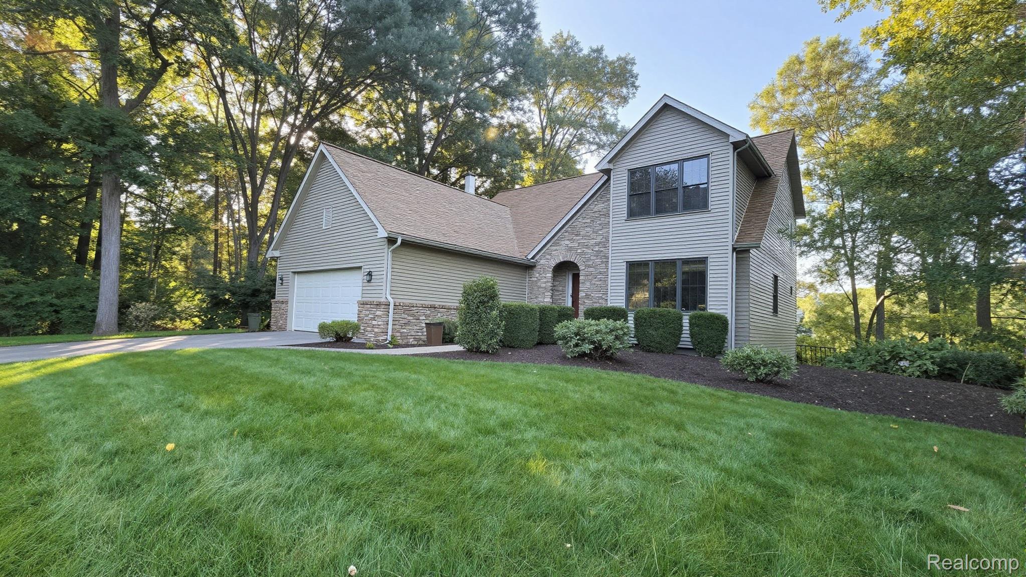 448 Fairwood Road Property Photo 1