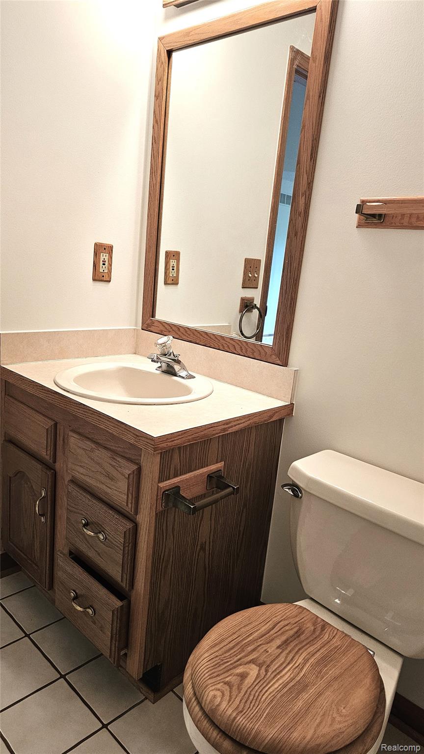 448 Fairwood Road Property Photo 14