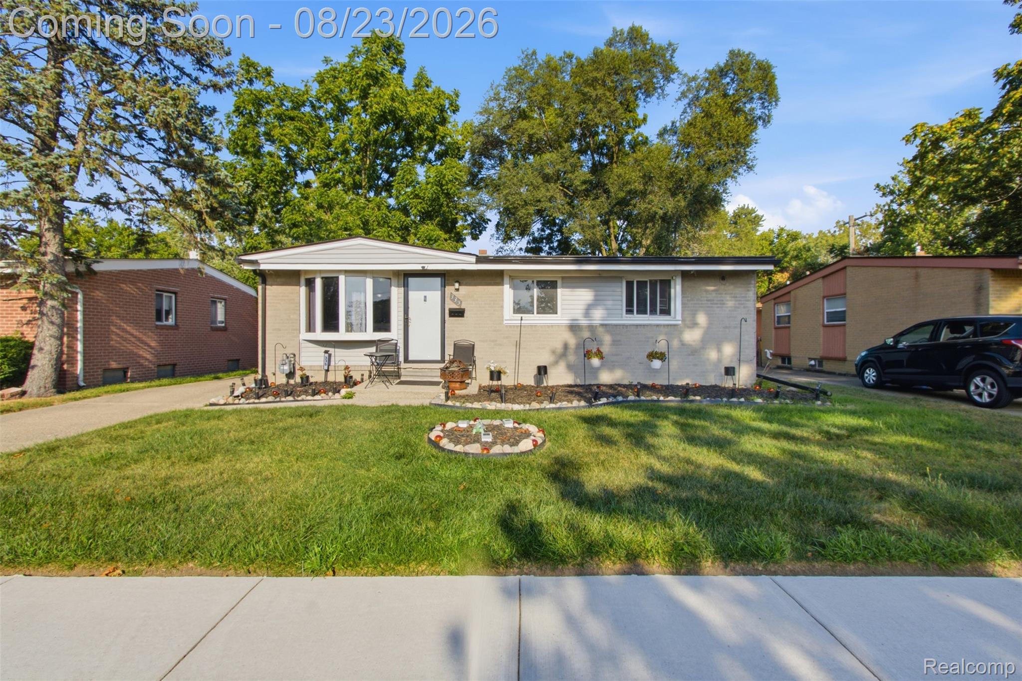 335 Bert Lane Property Photo 1