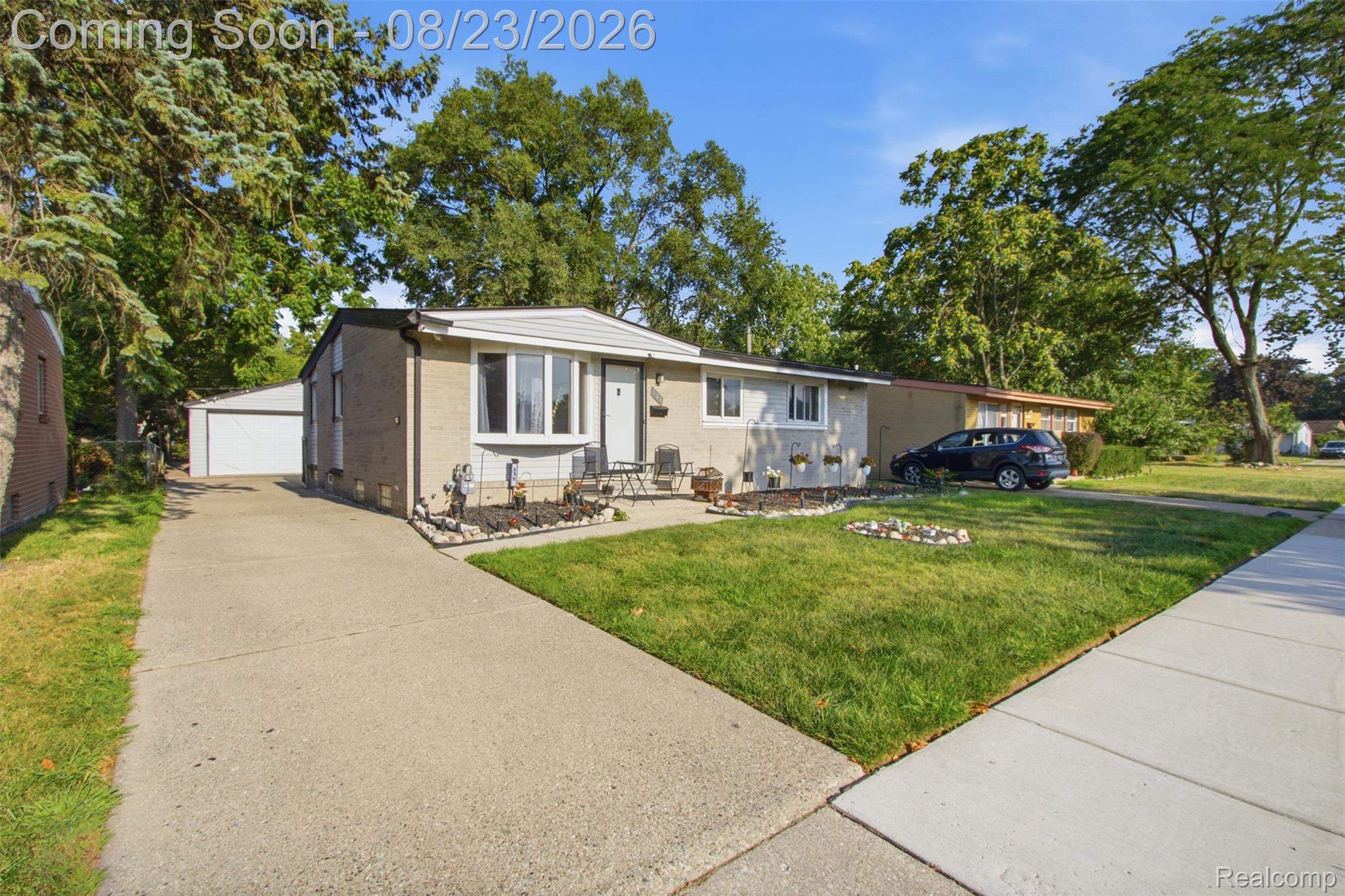 335 Bert Lane Property Photo 2