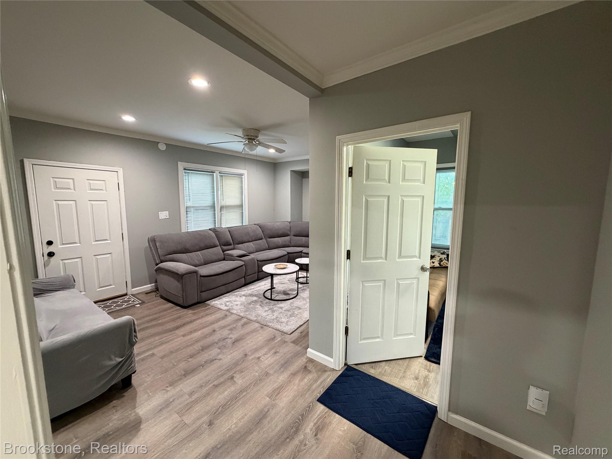 23151 Lawson Avenue Property Photo 9