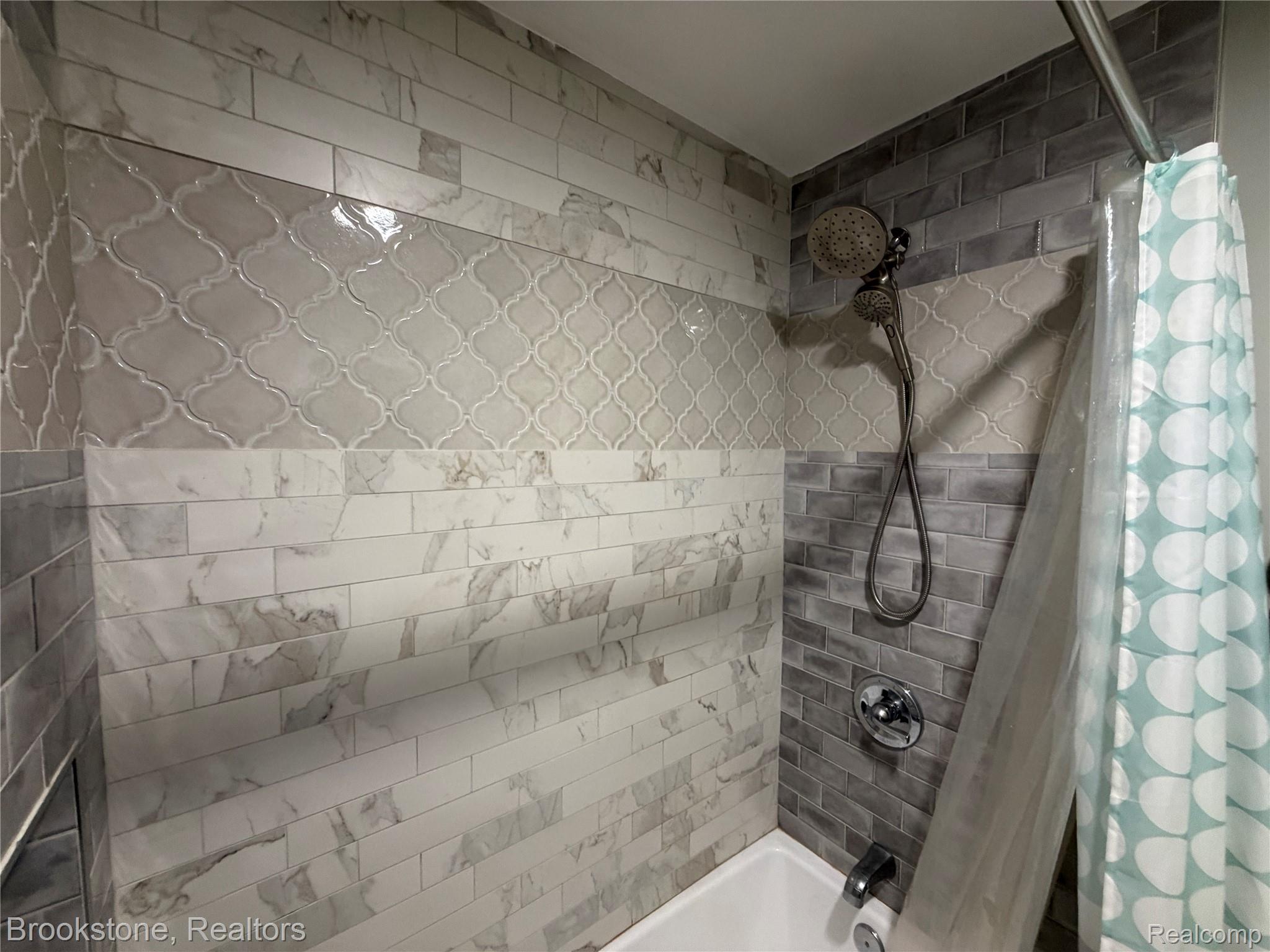 23151 Lawson Avenue Property Photo 12