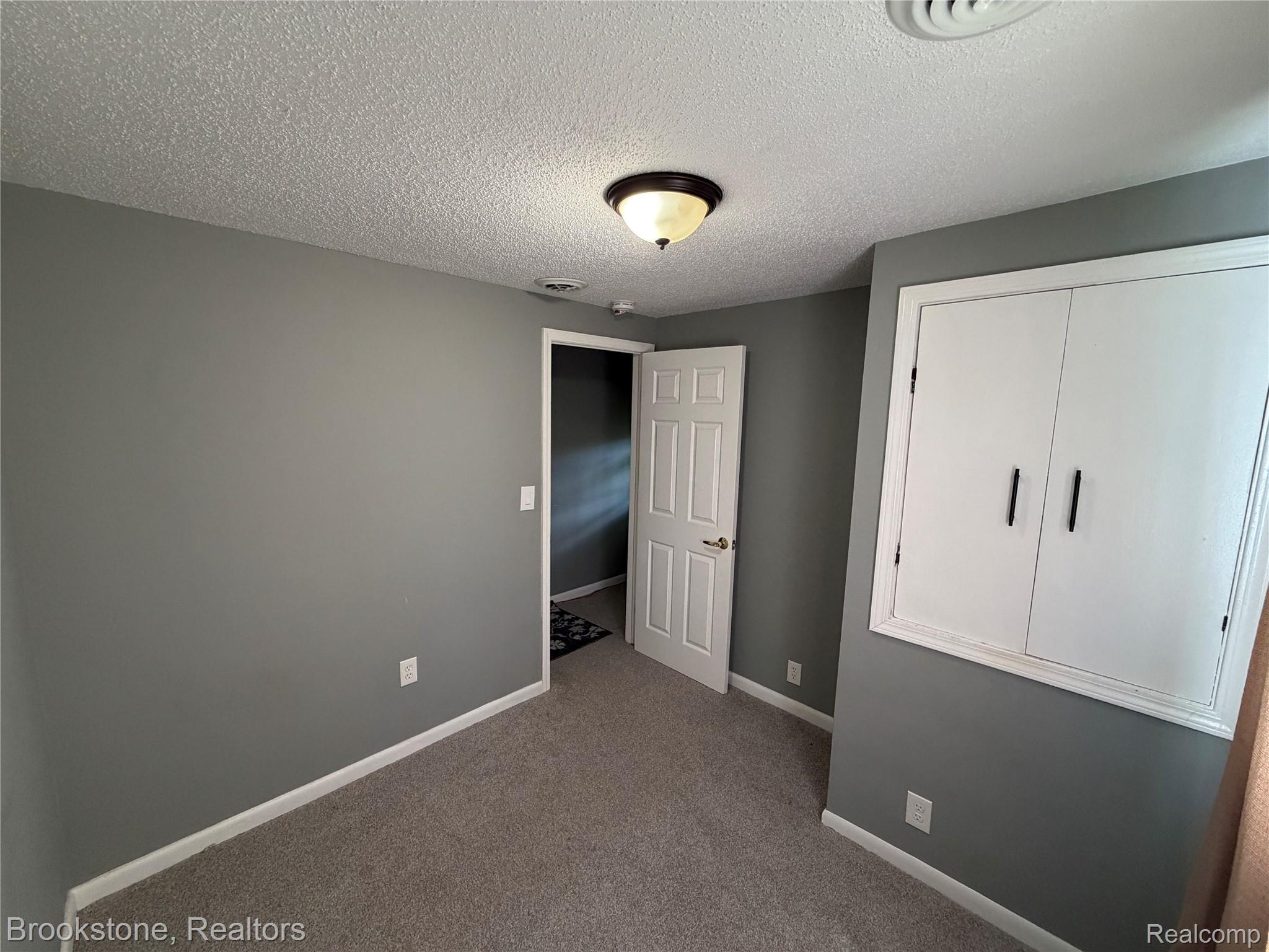 23151 Lawson Avenue Property Photo 15