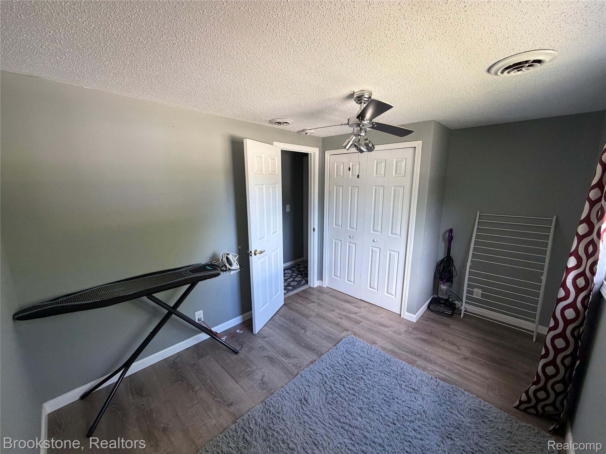 23151 Lawson Avenue Property Photo 17