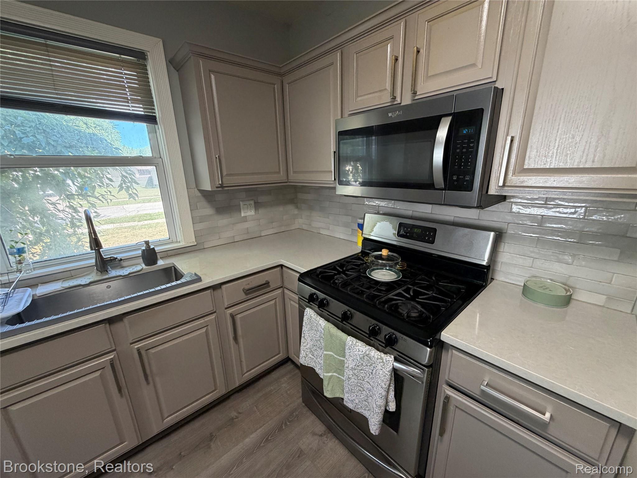 23151 Lawson Avenue Property Photo 40