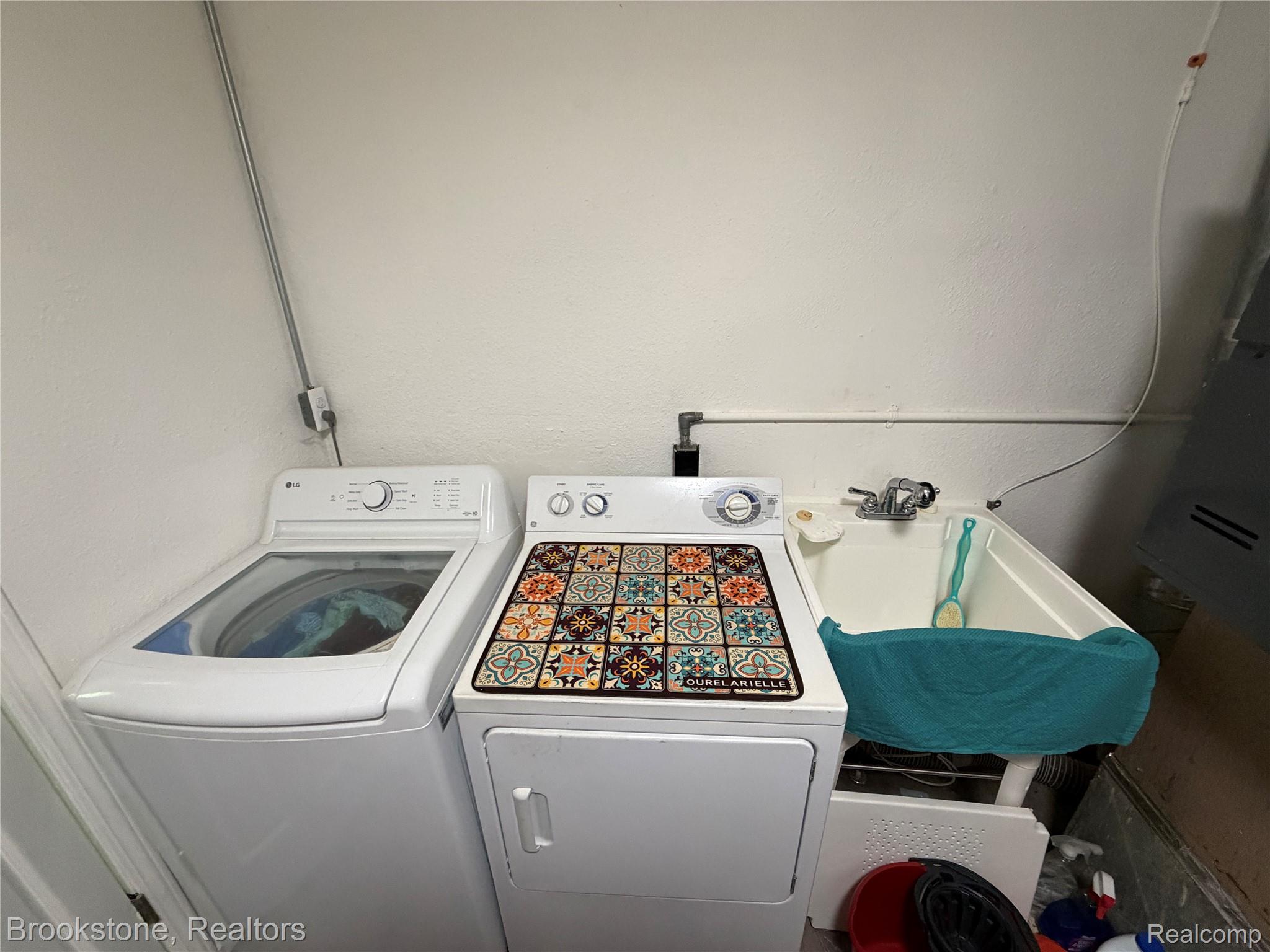 23151 Lawson Avenue Property Photo 47