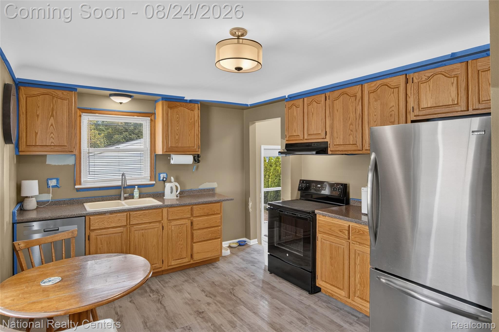 23022 Cleveland Street Property Photo 8