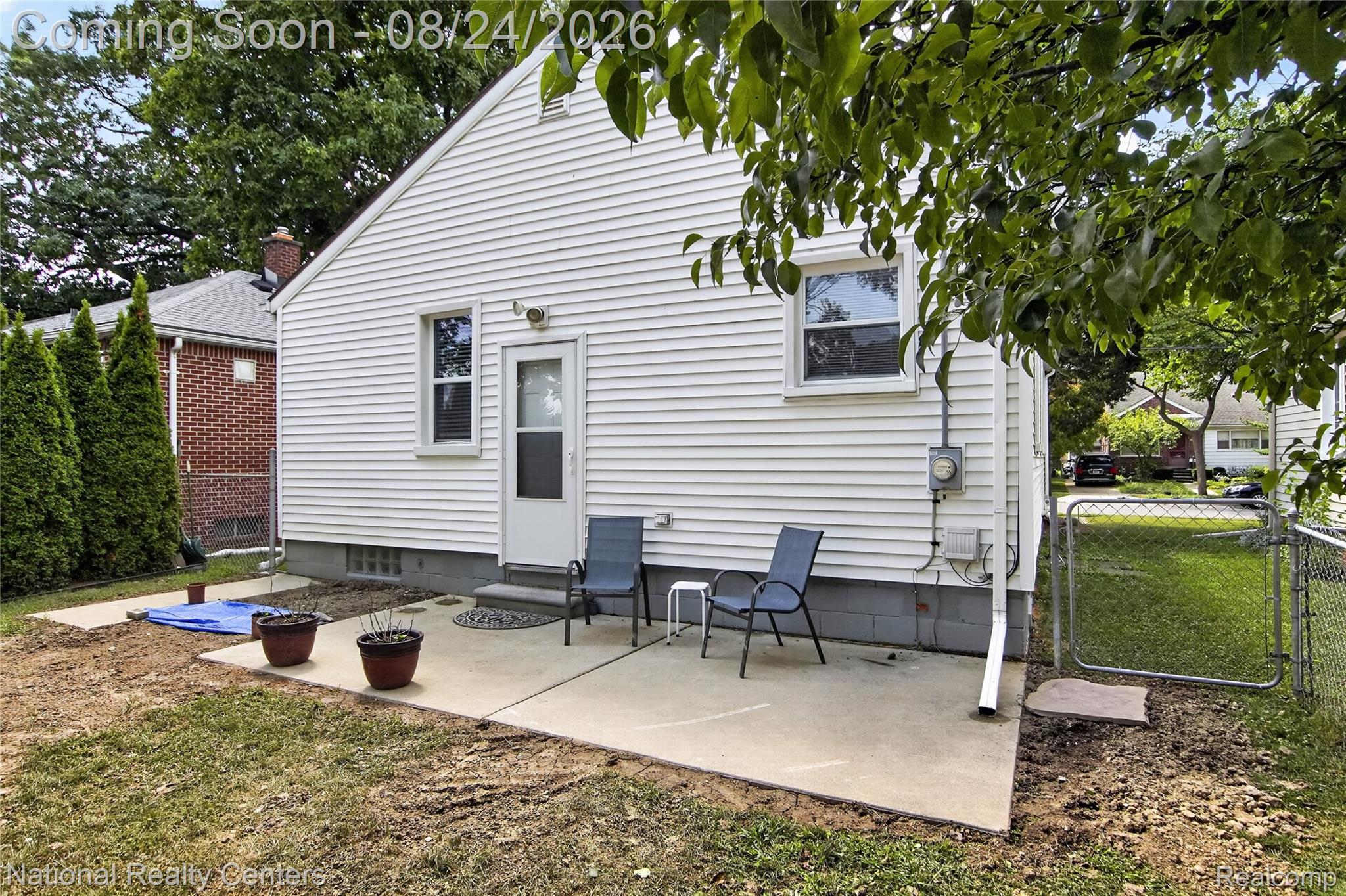 23022 Cleveland Street Property Photo 18