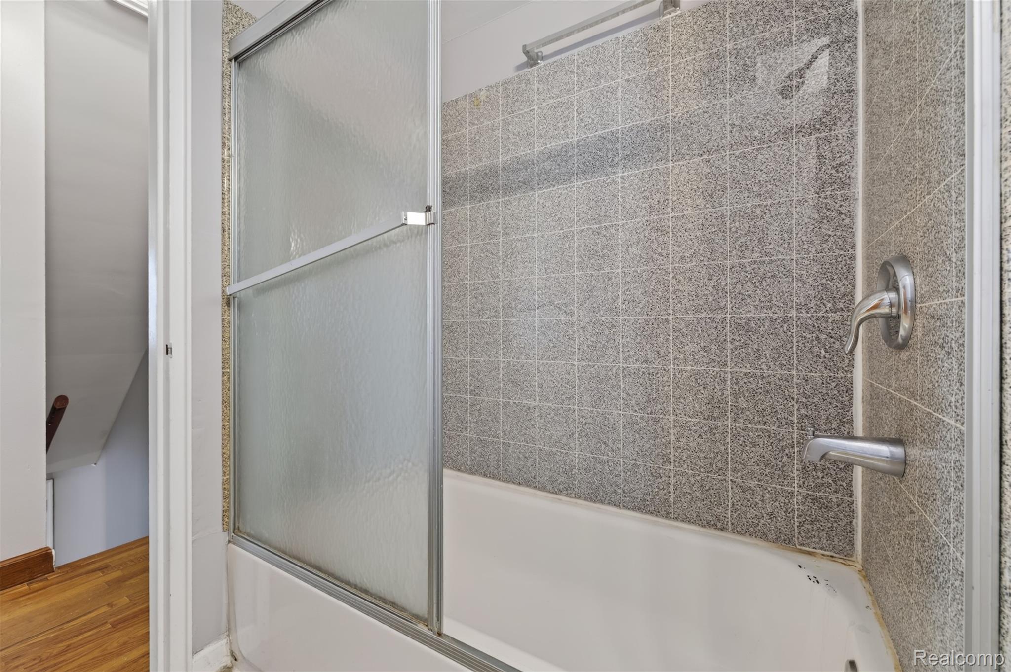 316 Sheffield Avenue Property Photo 17