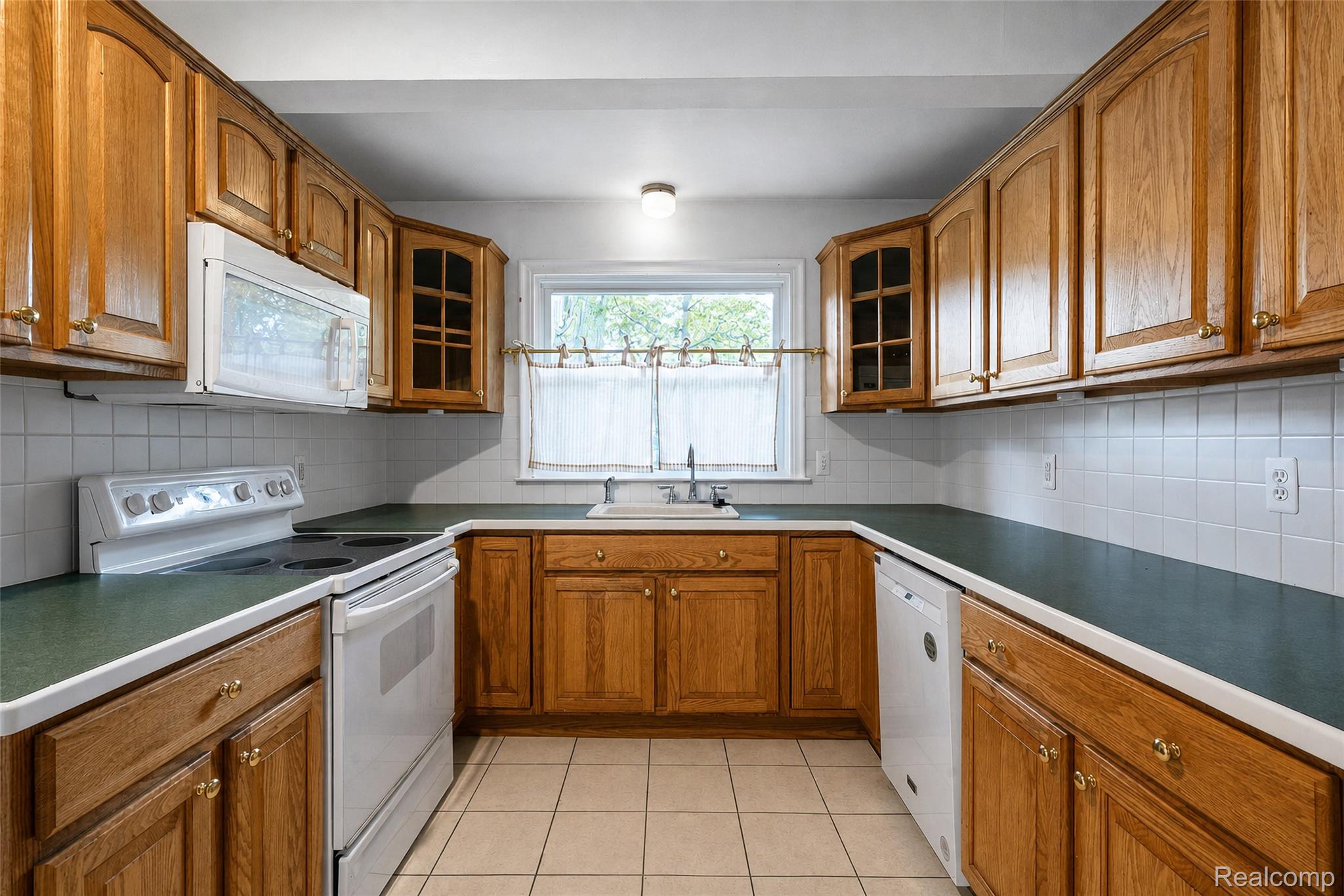1846 Pembroke Road Property Photo 23