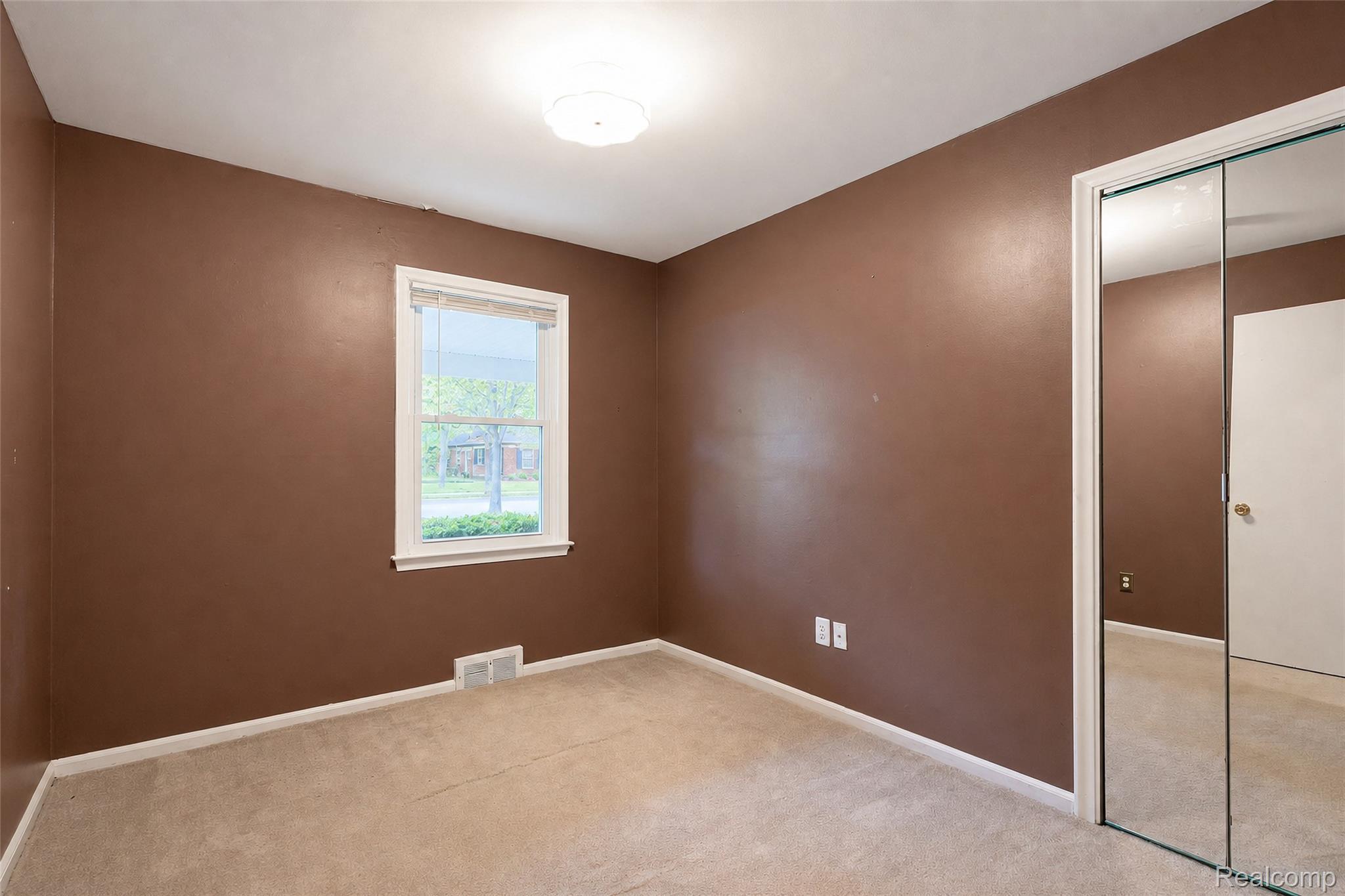 1846 Pembroke Road Property Photo 29