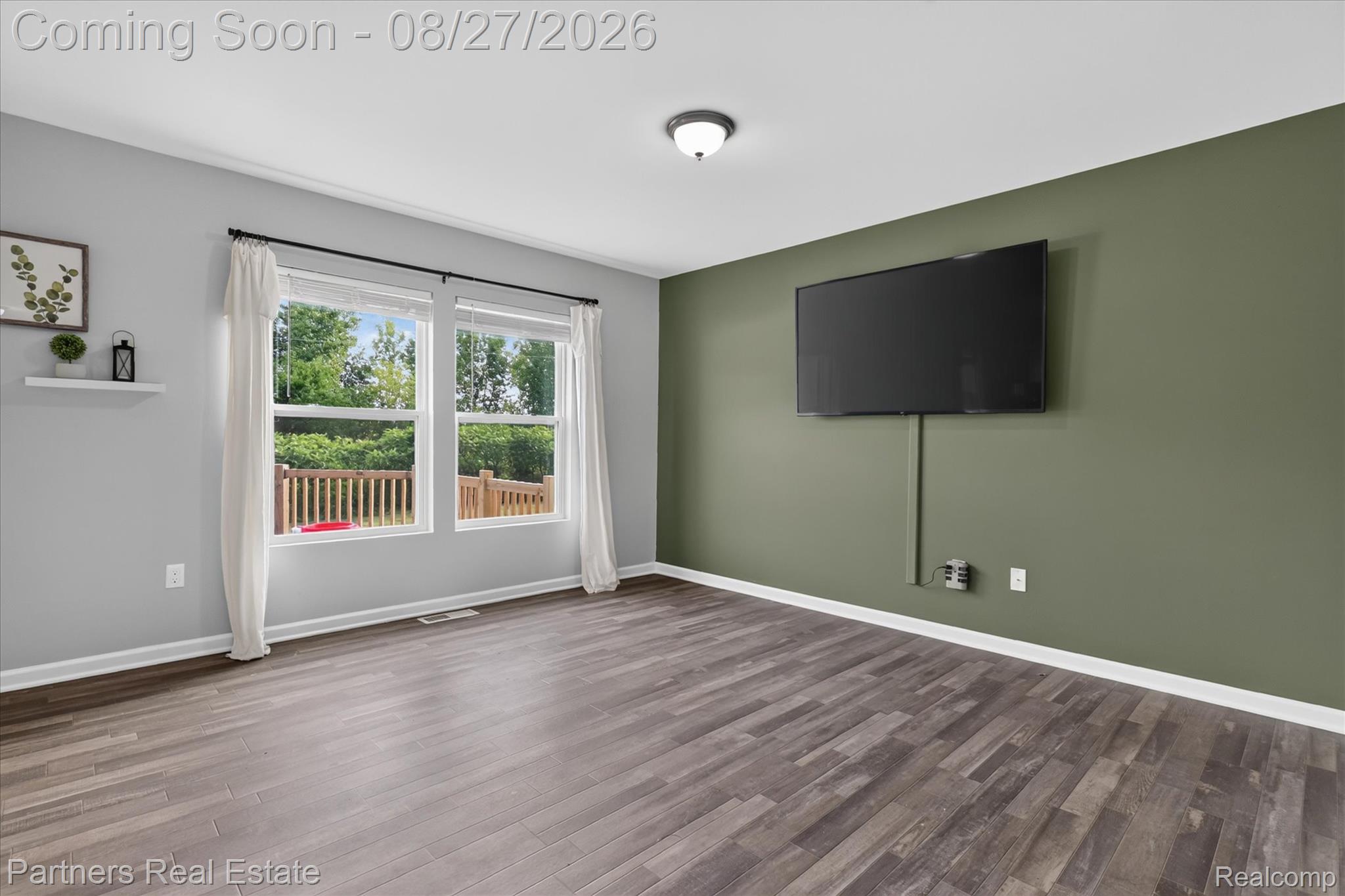 424 Saddlebrook Drive Property Photo 8