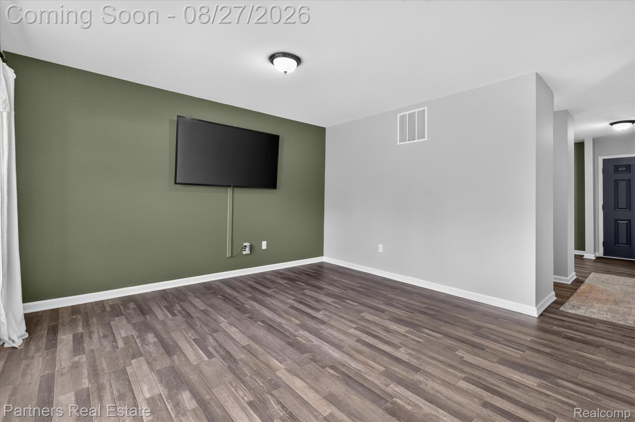 424 Saddlebrook Drive Property Photo 10