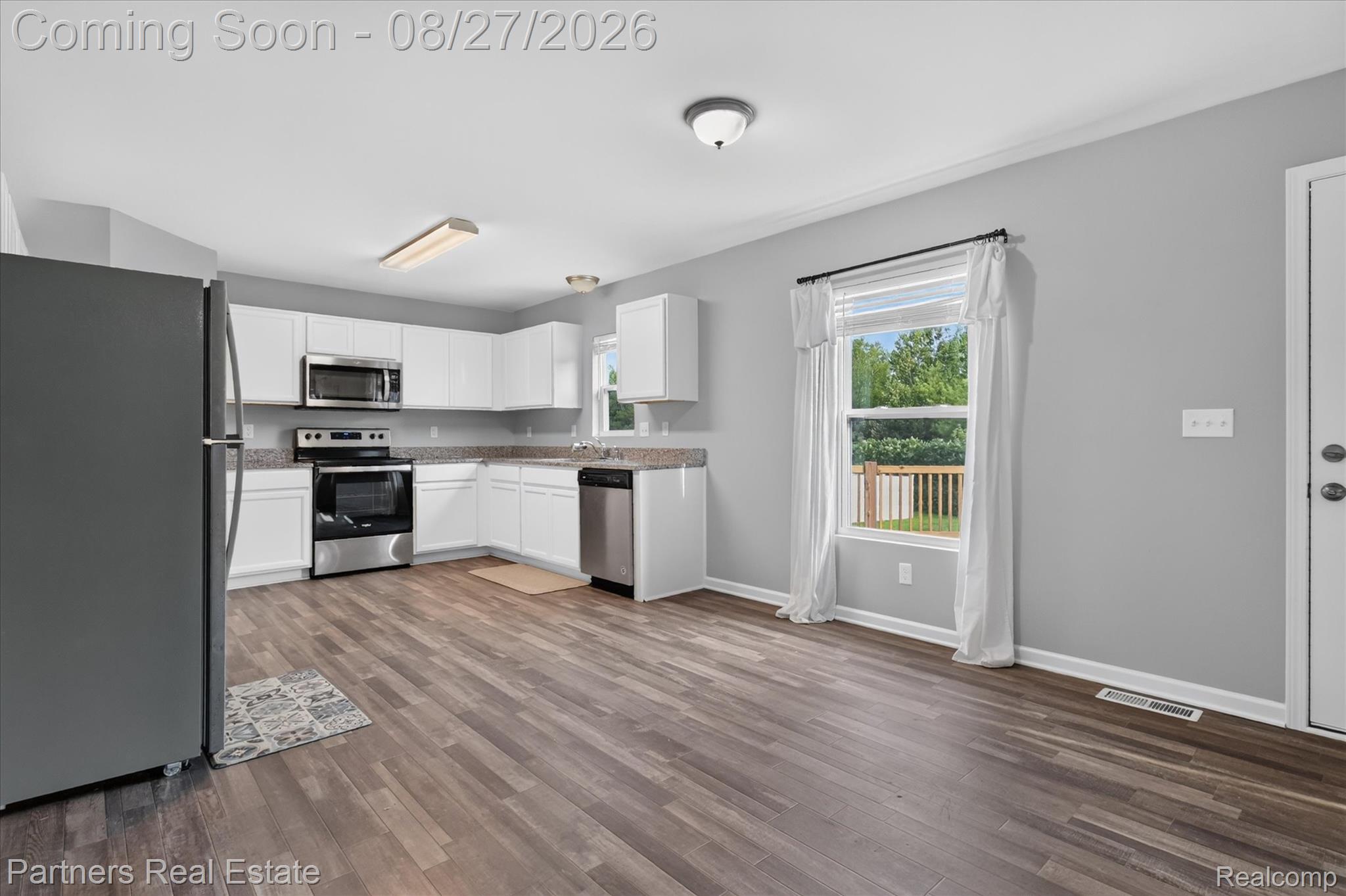 424 Saddlebrook Drive Property Photo 14