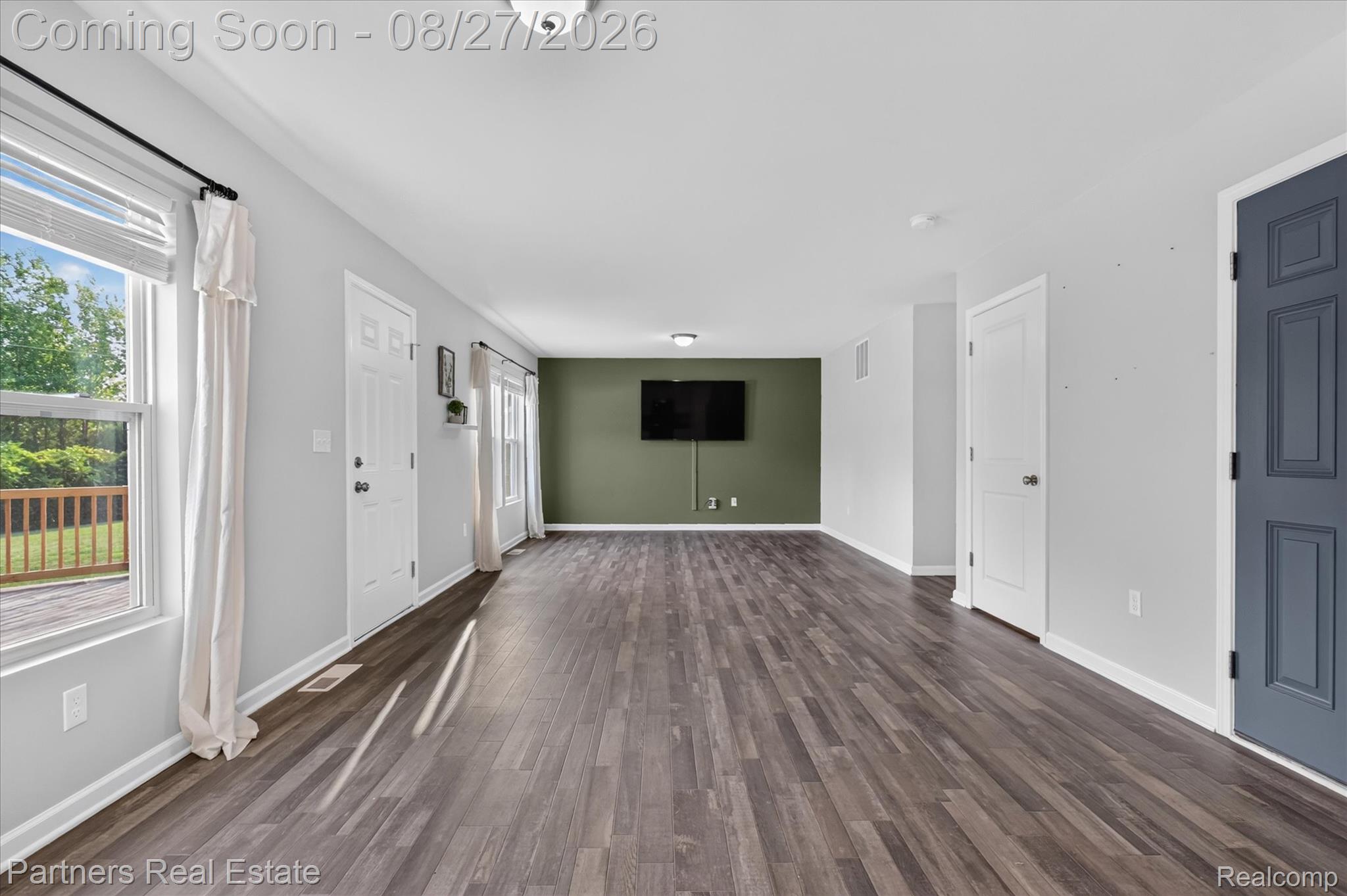 424 Saddlebrook Drive Property Photo 16