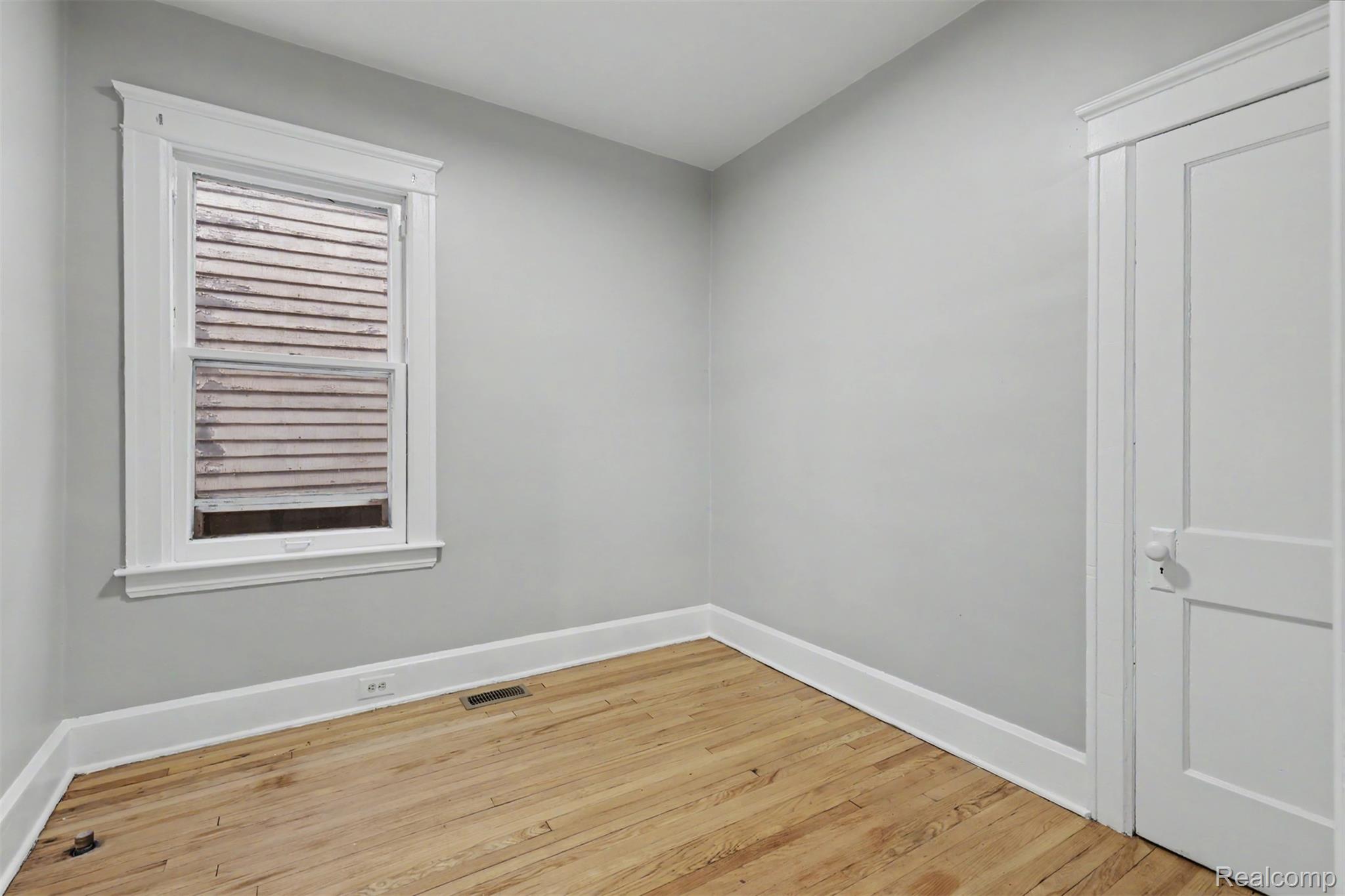 6850 Bulwer Street Property Photo 8