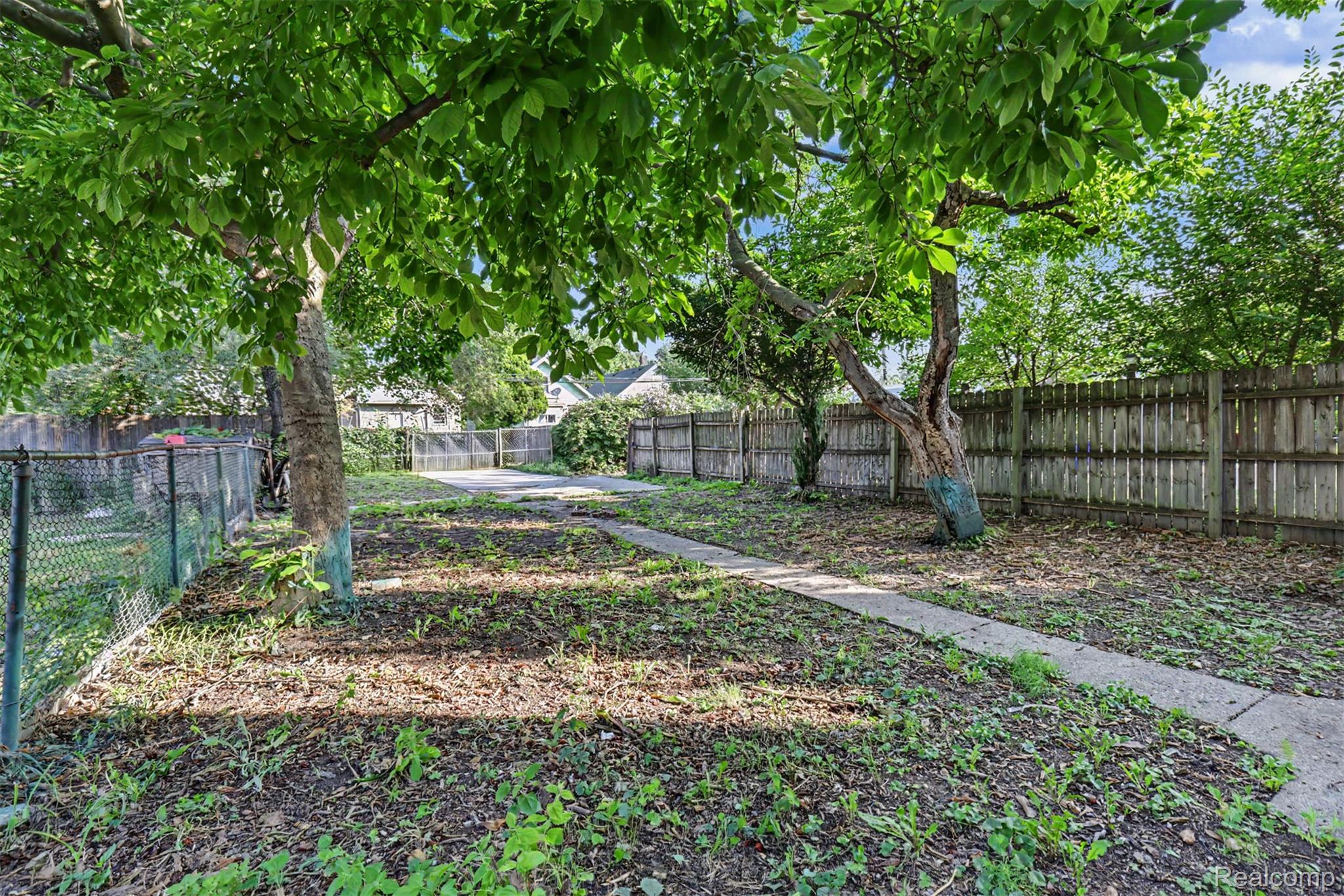 6850 Bulwer Street Property Photo 22
