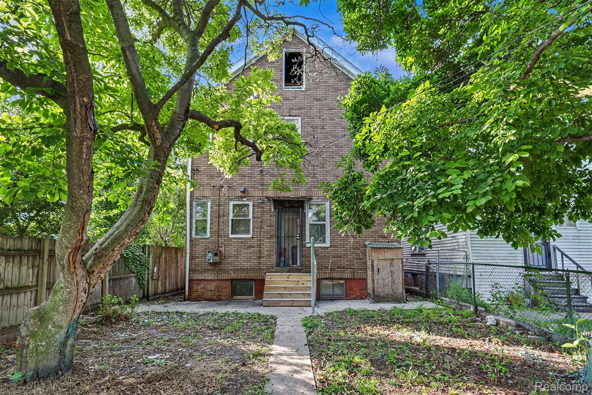 6850 Bulwer Street Property Photo 25