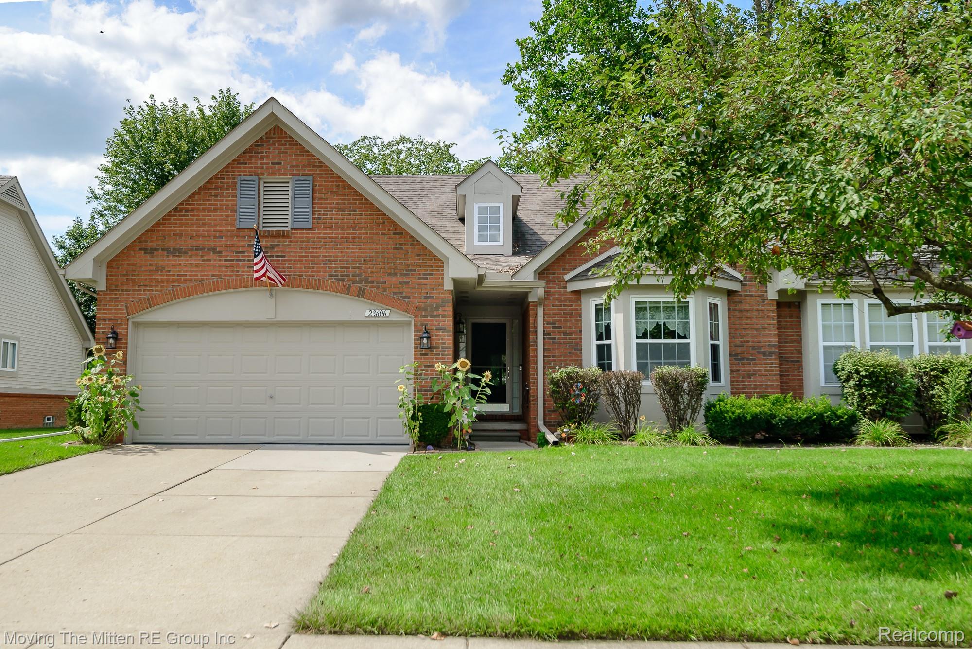 23606 N Park Drive Property Photo 1