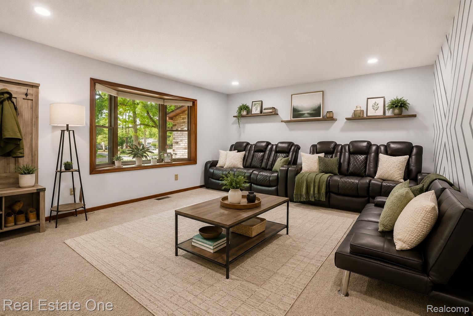 6218 Sturgeon Creek Parkway Property Photo 4