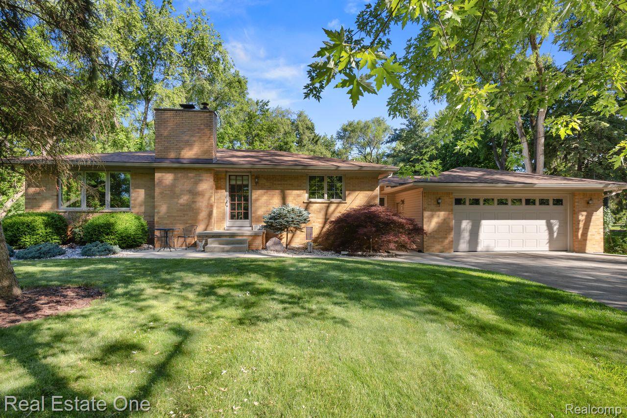 1123 Letica Drive Property Photo 1