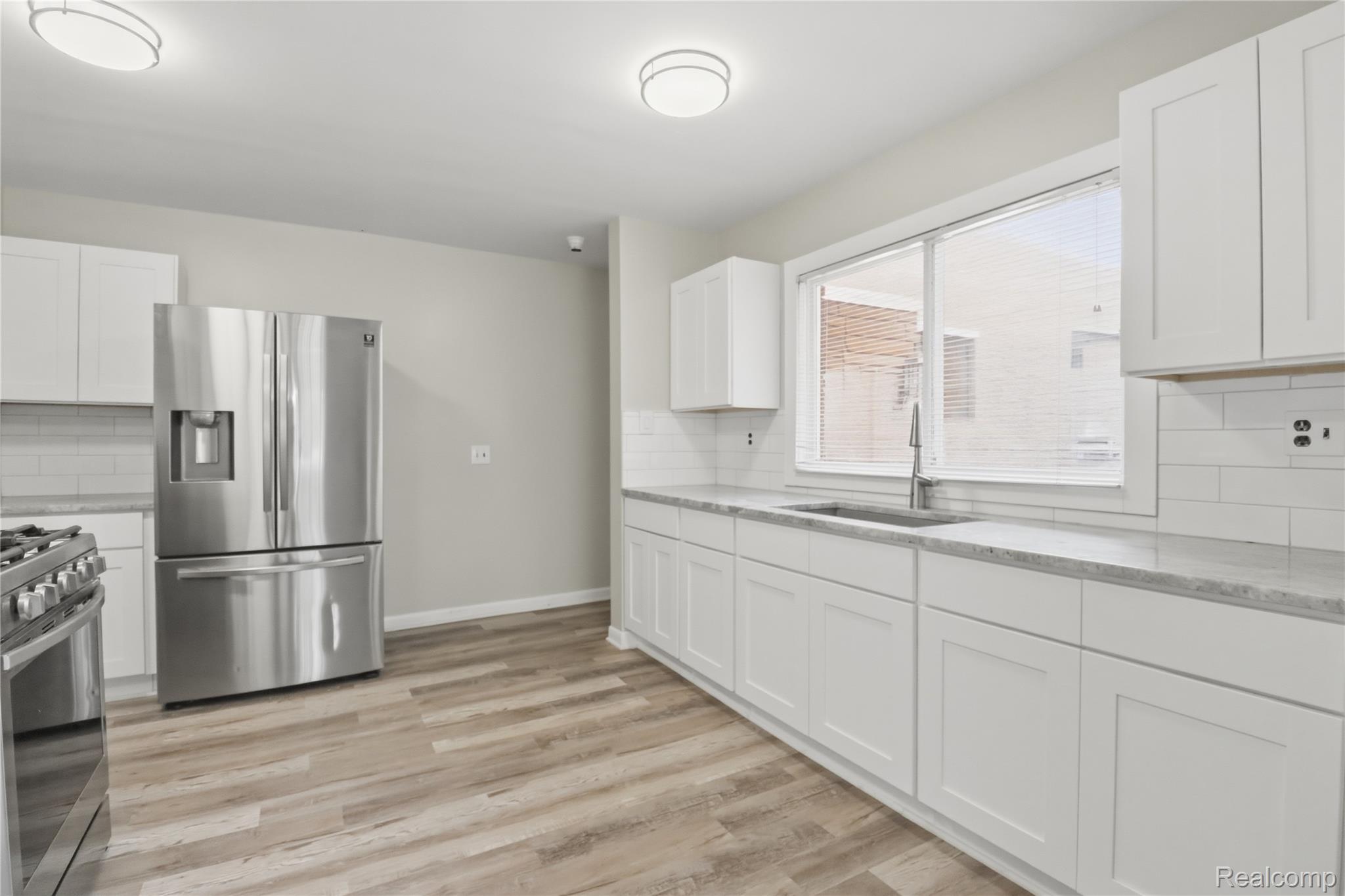 2555 W Boston Boulevard Property Photo 13
