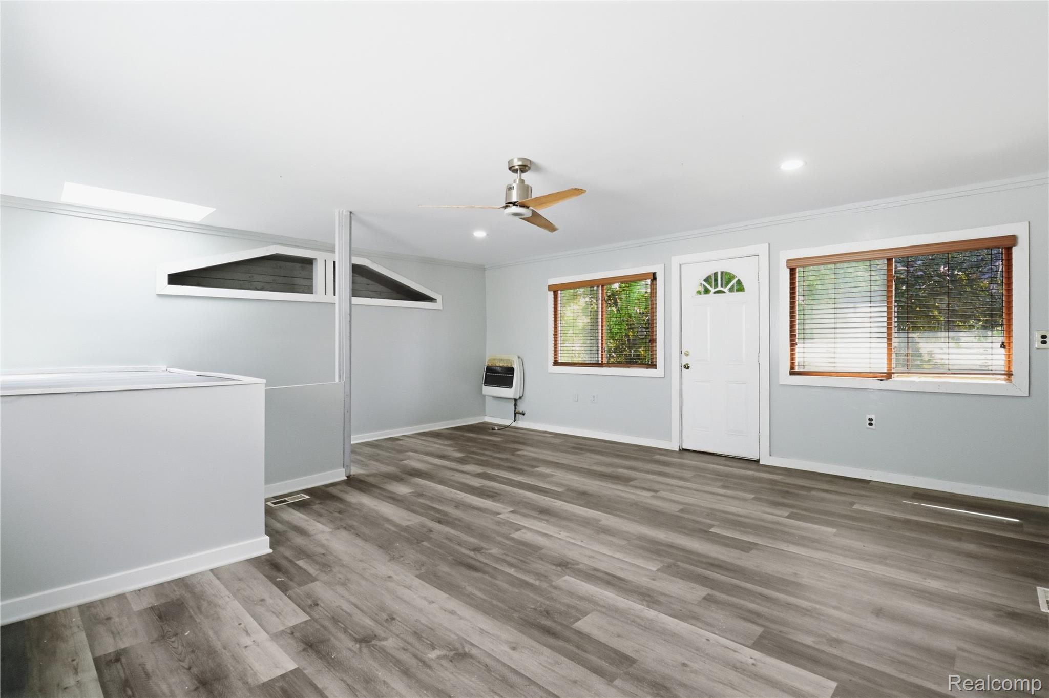 2555 W Boston Boulevard Property Photo 17