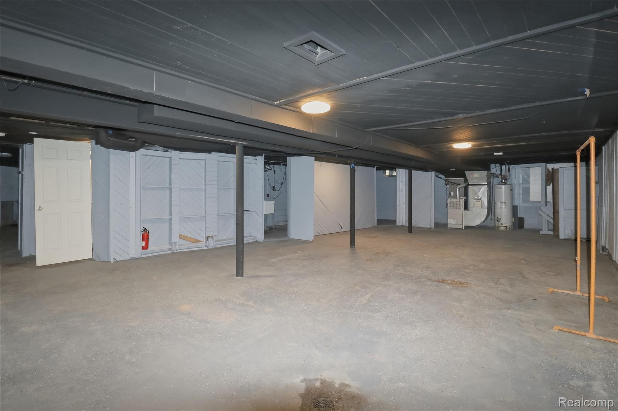2555 W Boston Boulevard Property Photo 30