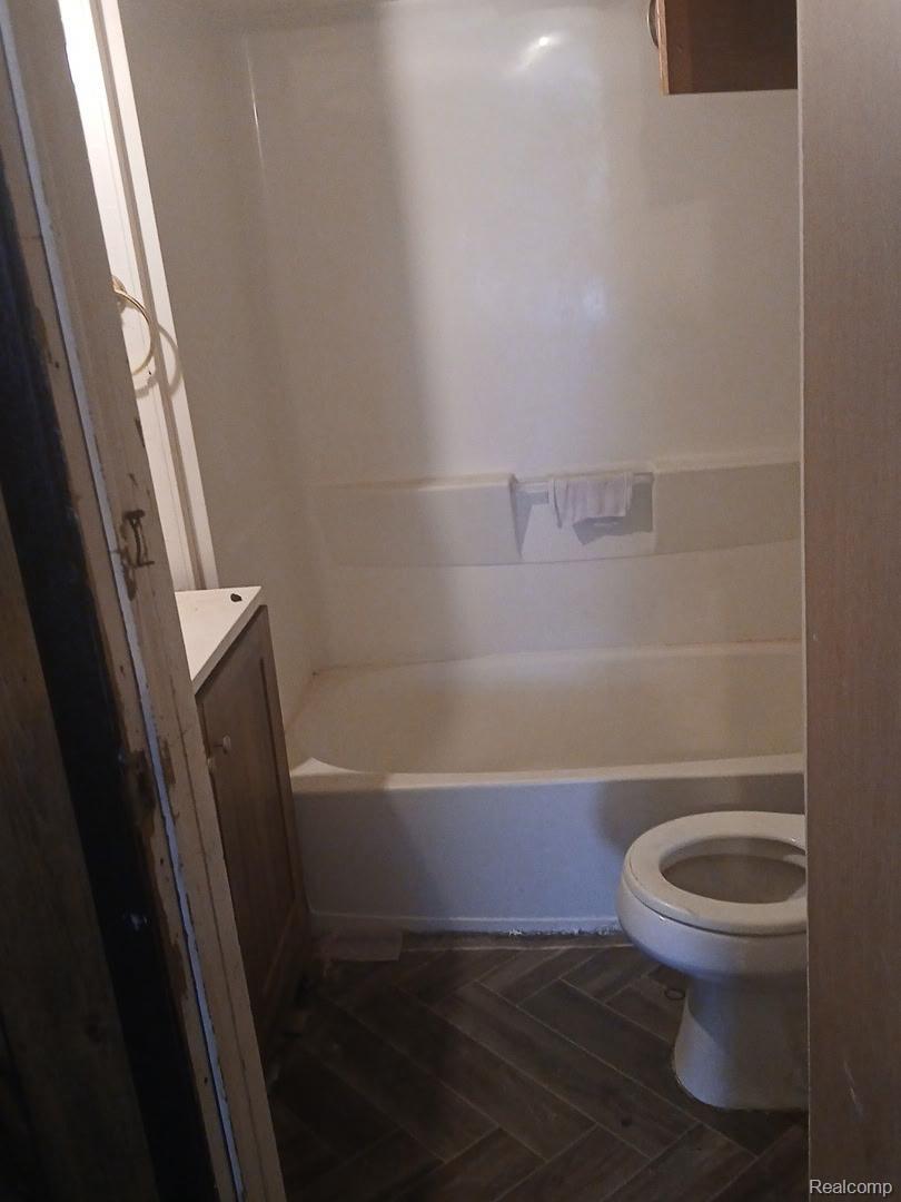 730 Barrie Avenue Property Photo 4