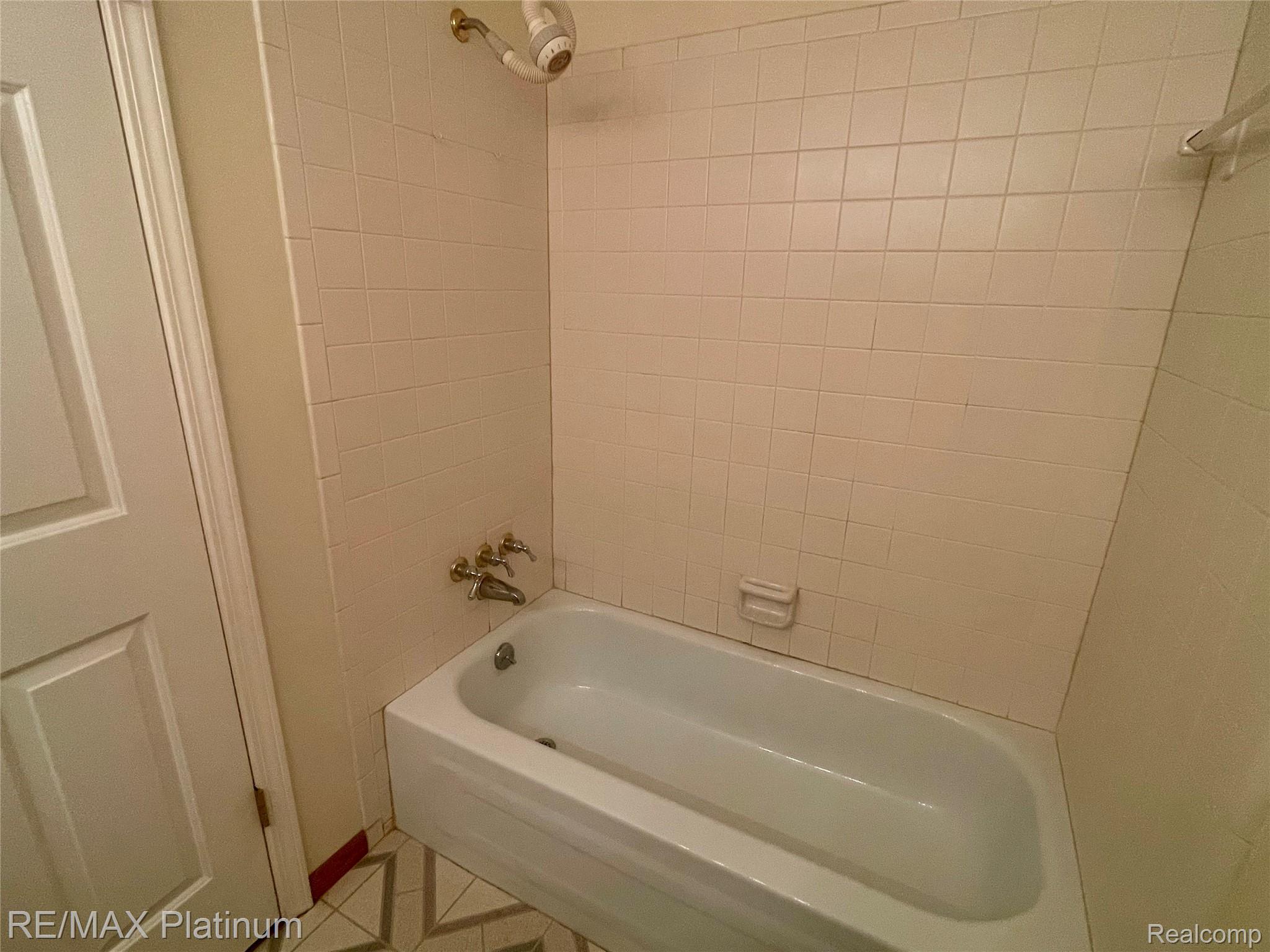 2612 E Williamsburg Circle Property Photo 22