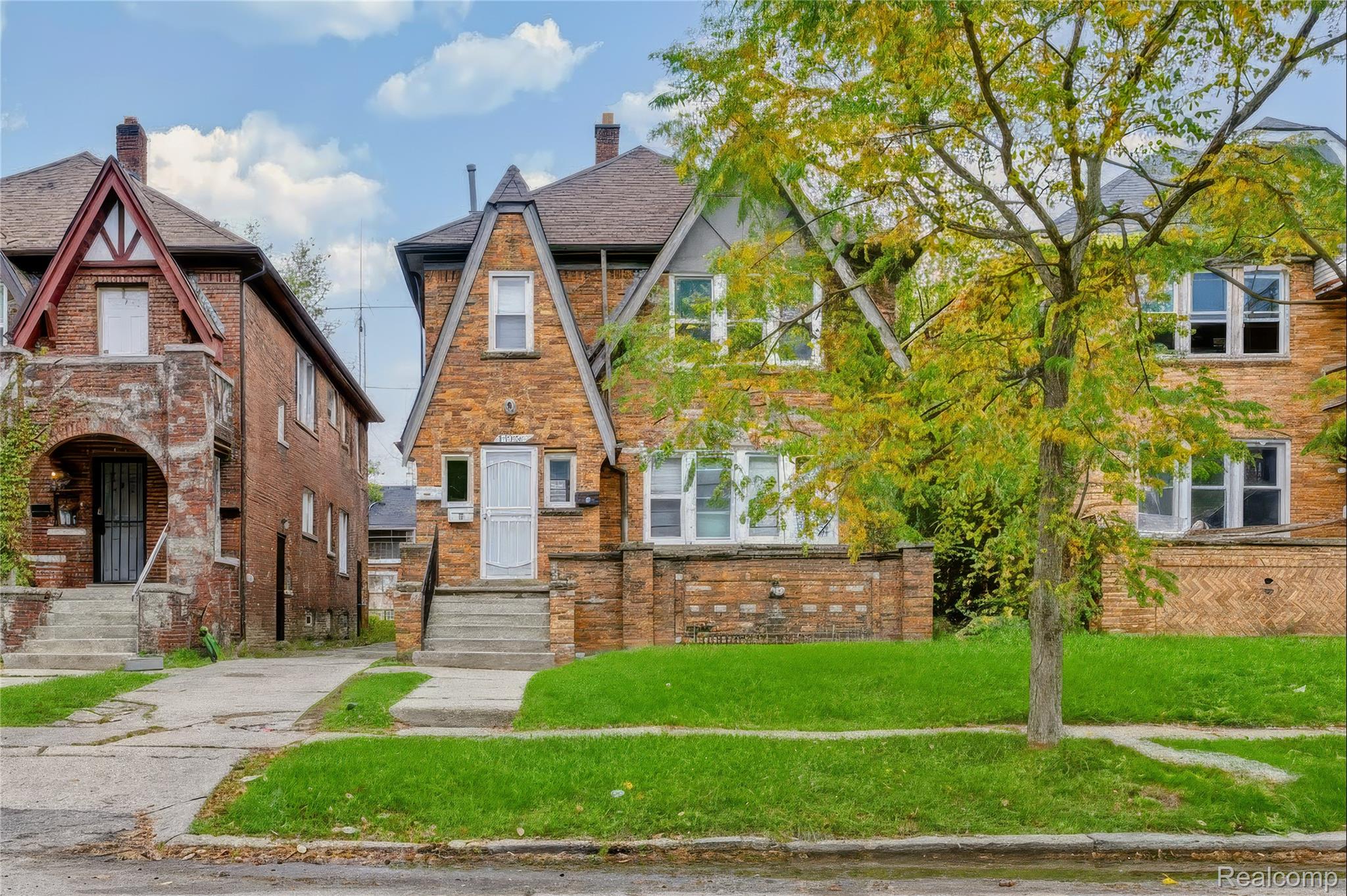 14828 Sussex Street Property Photo 1