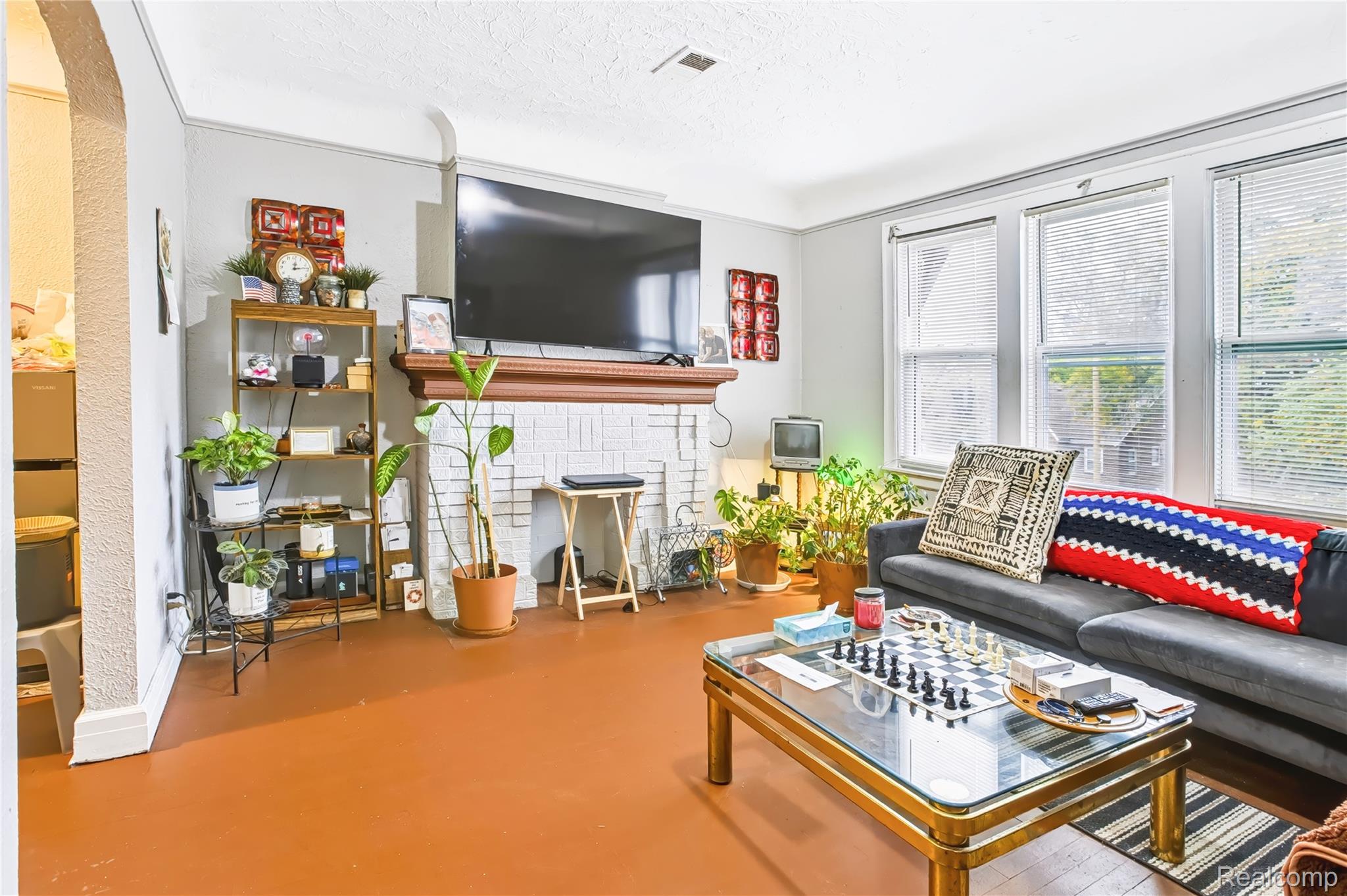 14828 Sussex Street Property Photo 9