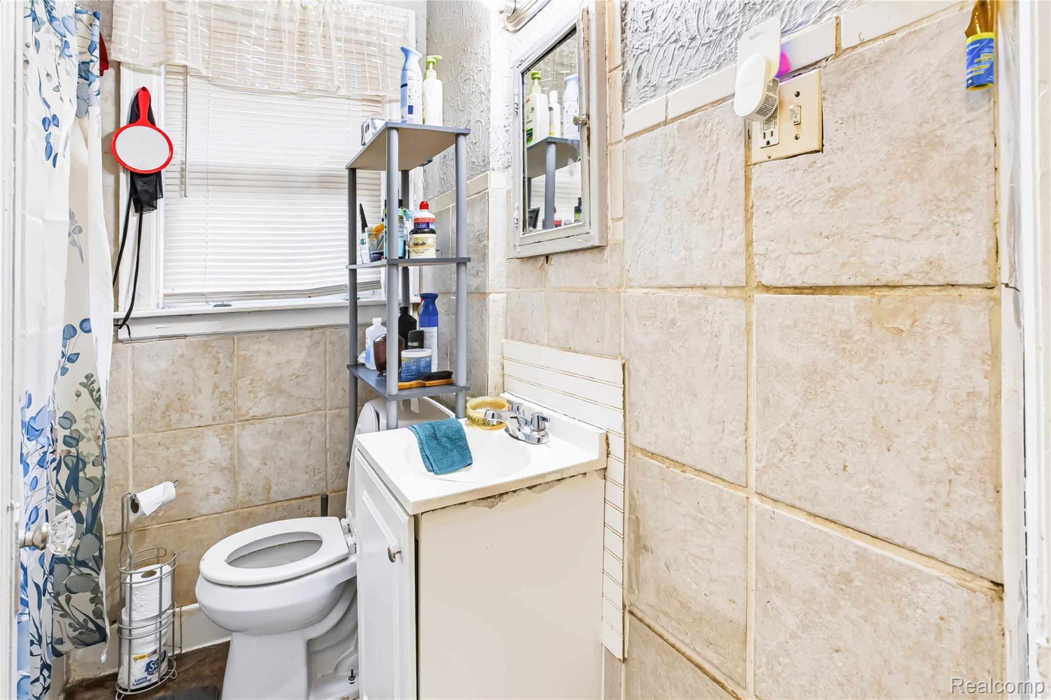14828 Sussex Street Property Photo 16