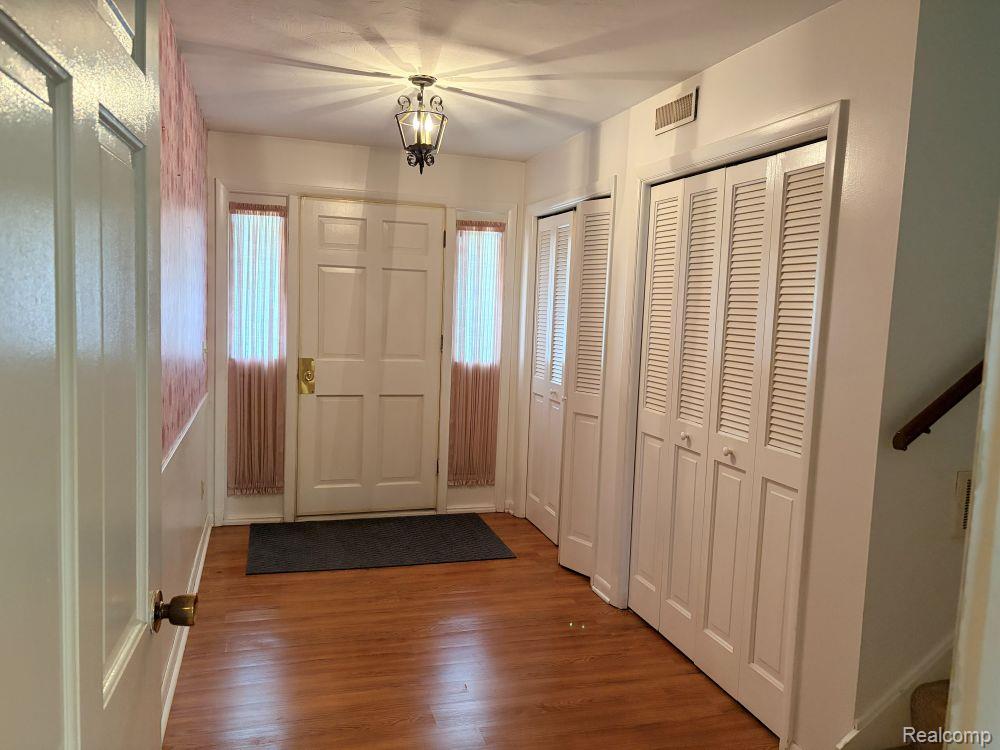 5881 Rowland Pine Court Property Photo 2