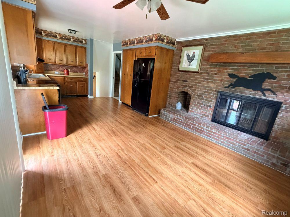 5881 Rowland Pine Court Property Photo 8