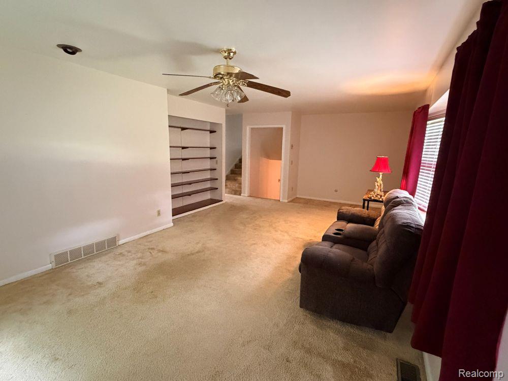 5881 Rowland Pine Court Property Photo 11