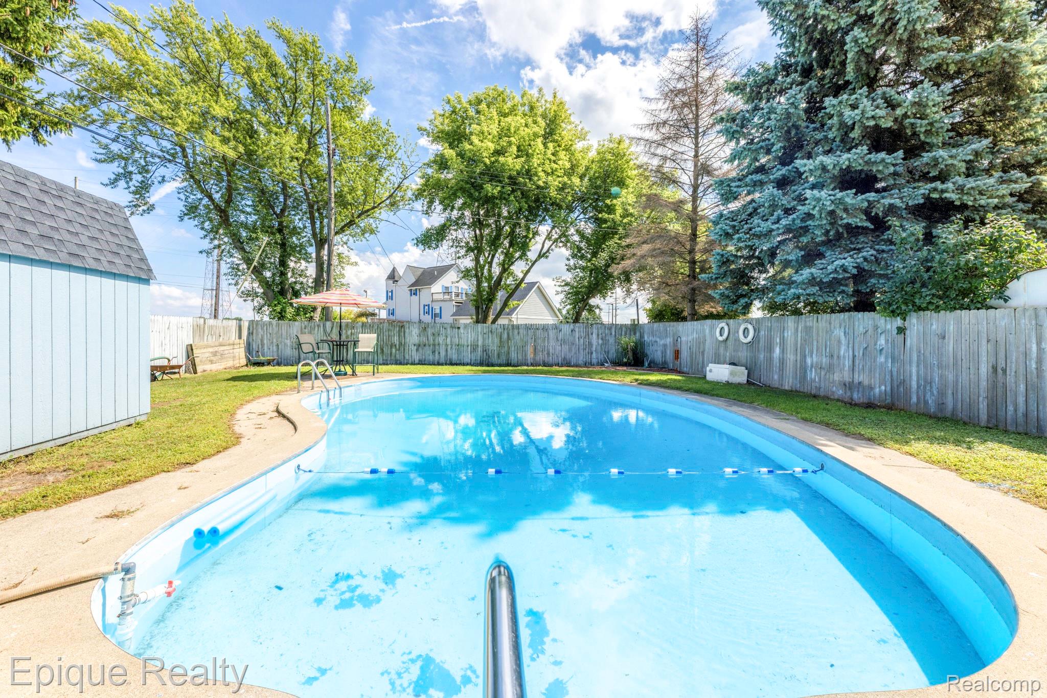 403 Gratiot Boulevard Property Photo 10