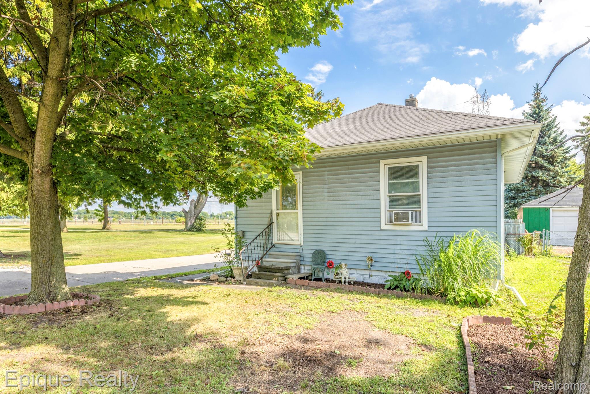 403 Gratiot Boulevard Property Photo 11