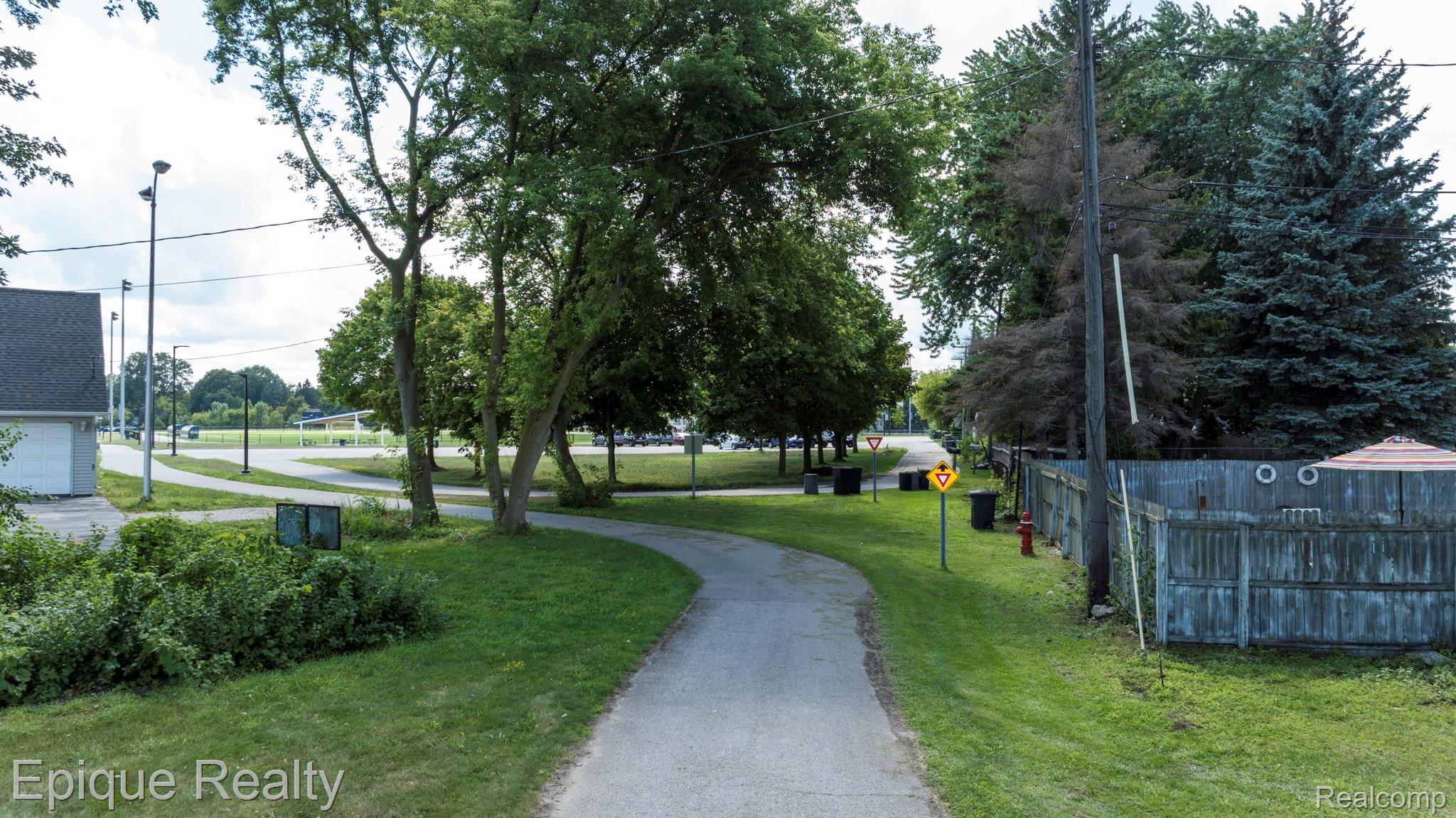 403 Gratiot Boulevard Property Photo 15