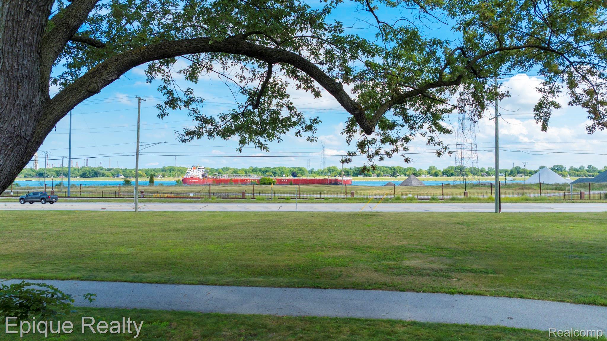 403 Gratiot Boulevard Property Photo 16